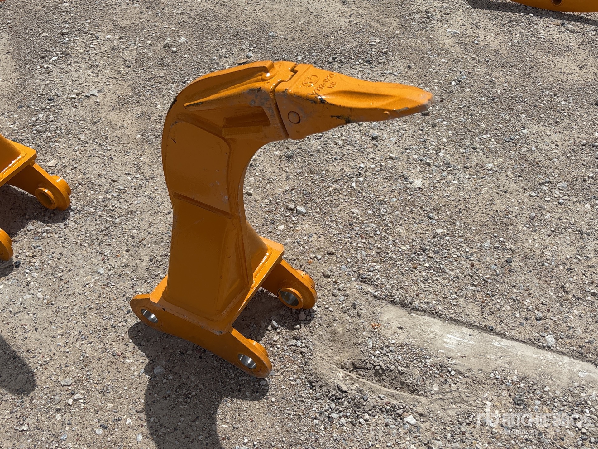 General Appearance with Image, coin avant droit