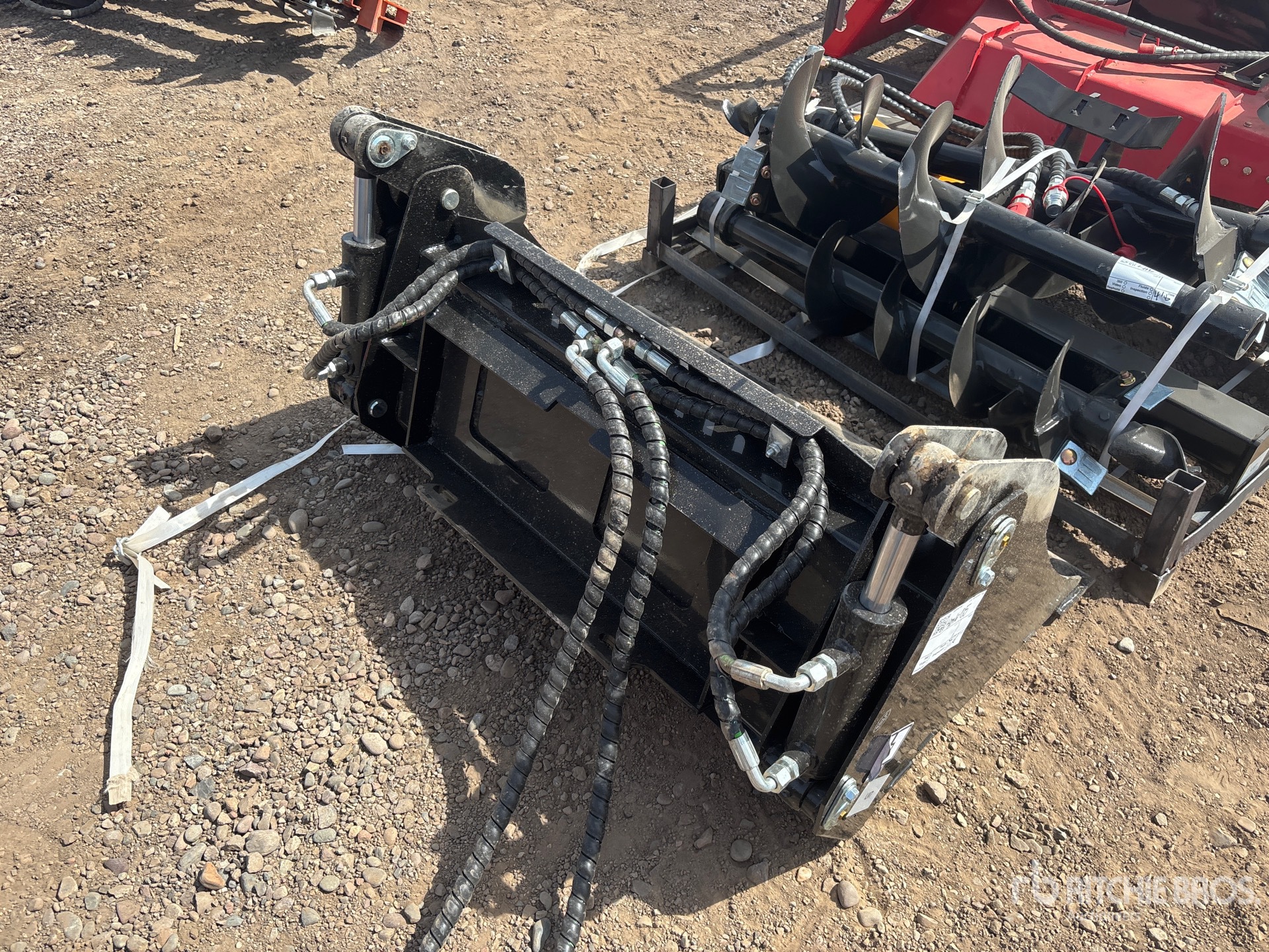 General Appearance with Bild, Ecke hinten rechts