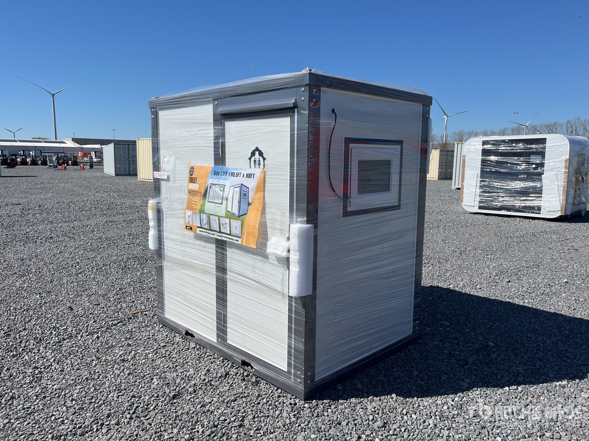 General Appearance with Picture, Left Front Corner