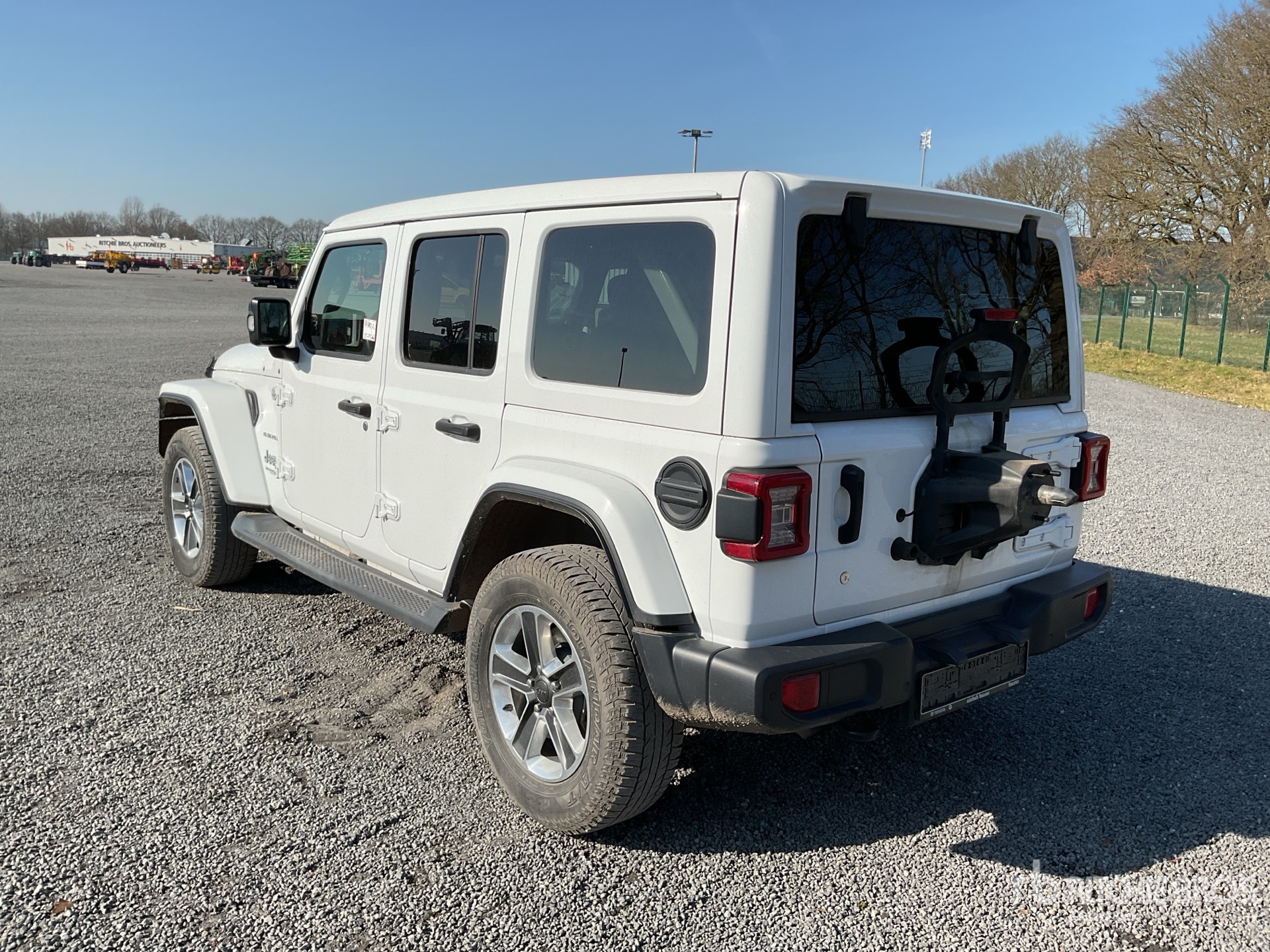 General Appearance with Picture, Left Rear Corner