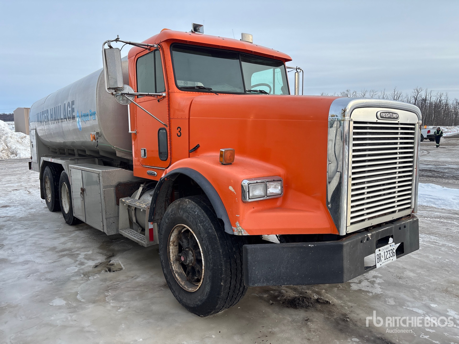 General Appearance with Foto, angolo anteriore destro