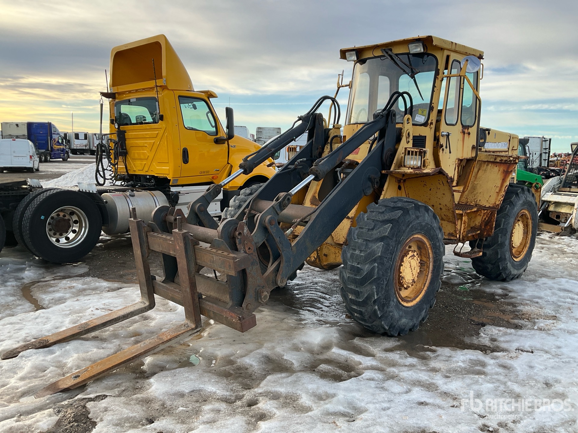 General Appearance with Imagen: esquina delantera izquierda