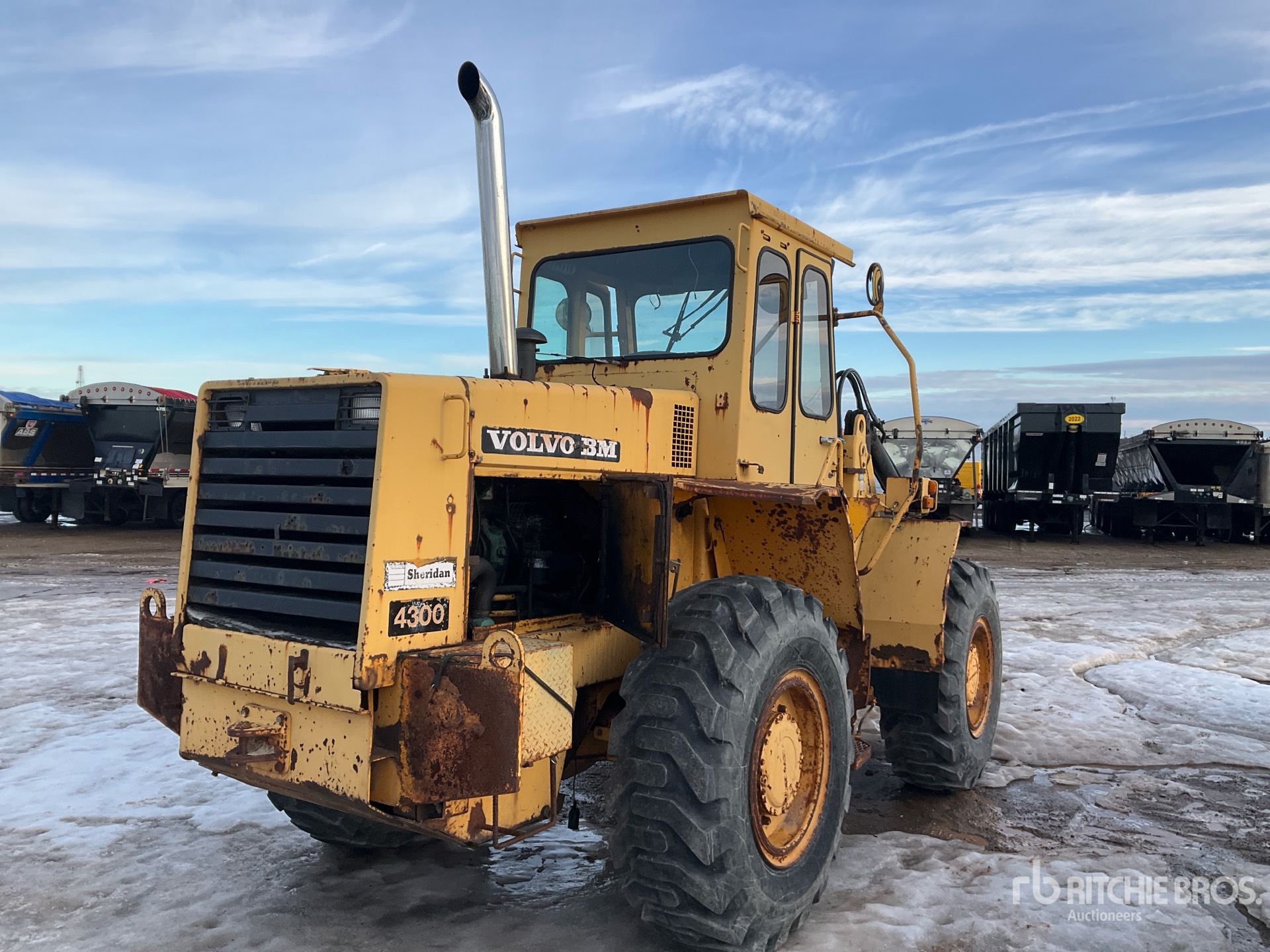 General Appearance with Imagen: esquina trasera derecha