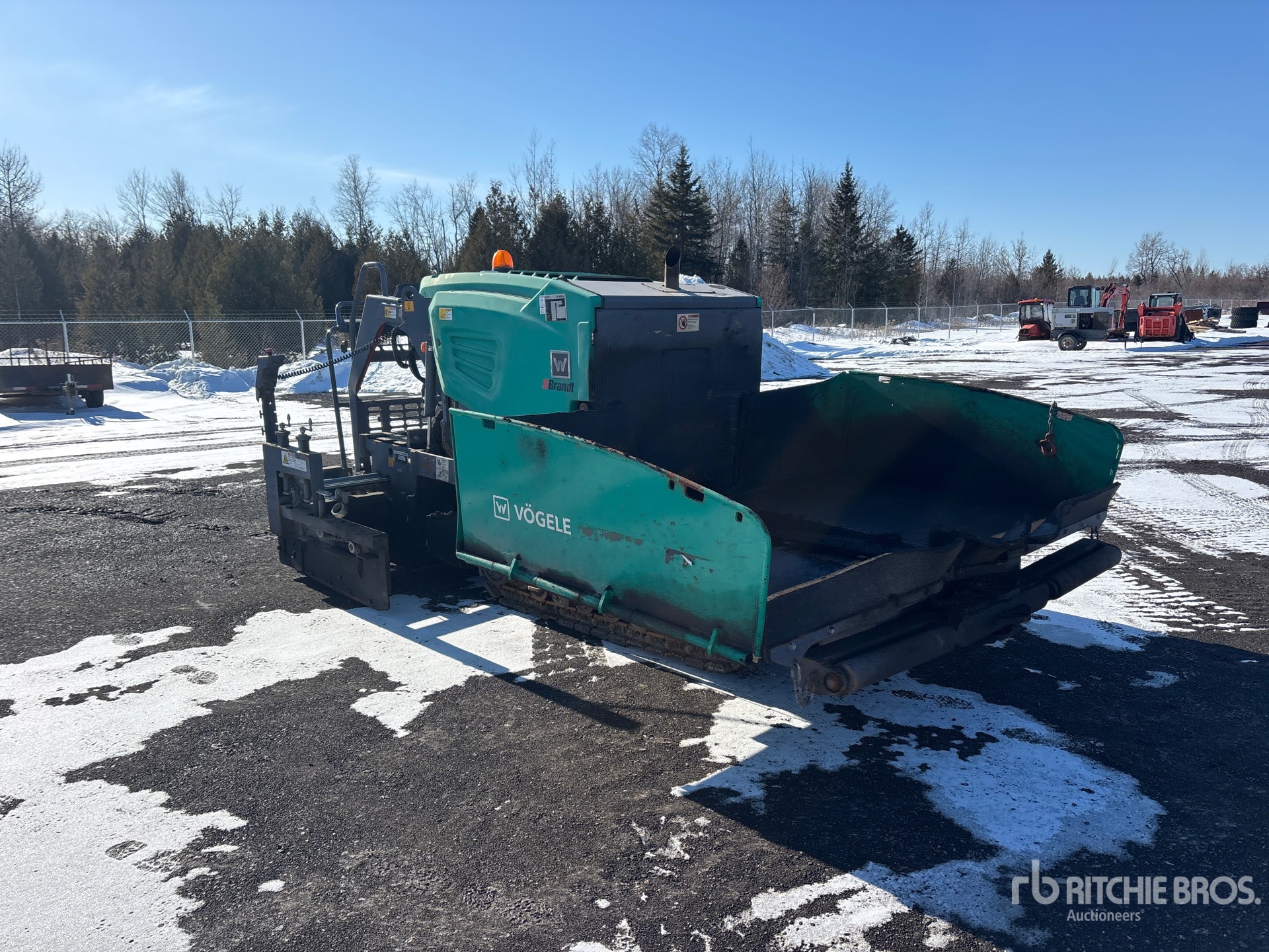 Aspect général with Image, coin avant droit