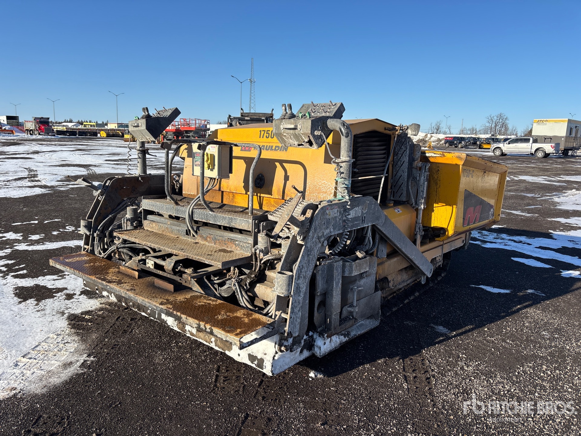 Aspect général with Image, coin arrière droit