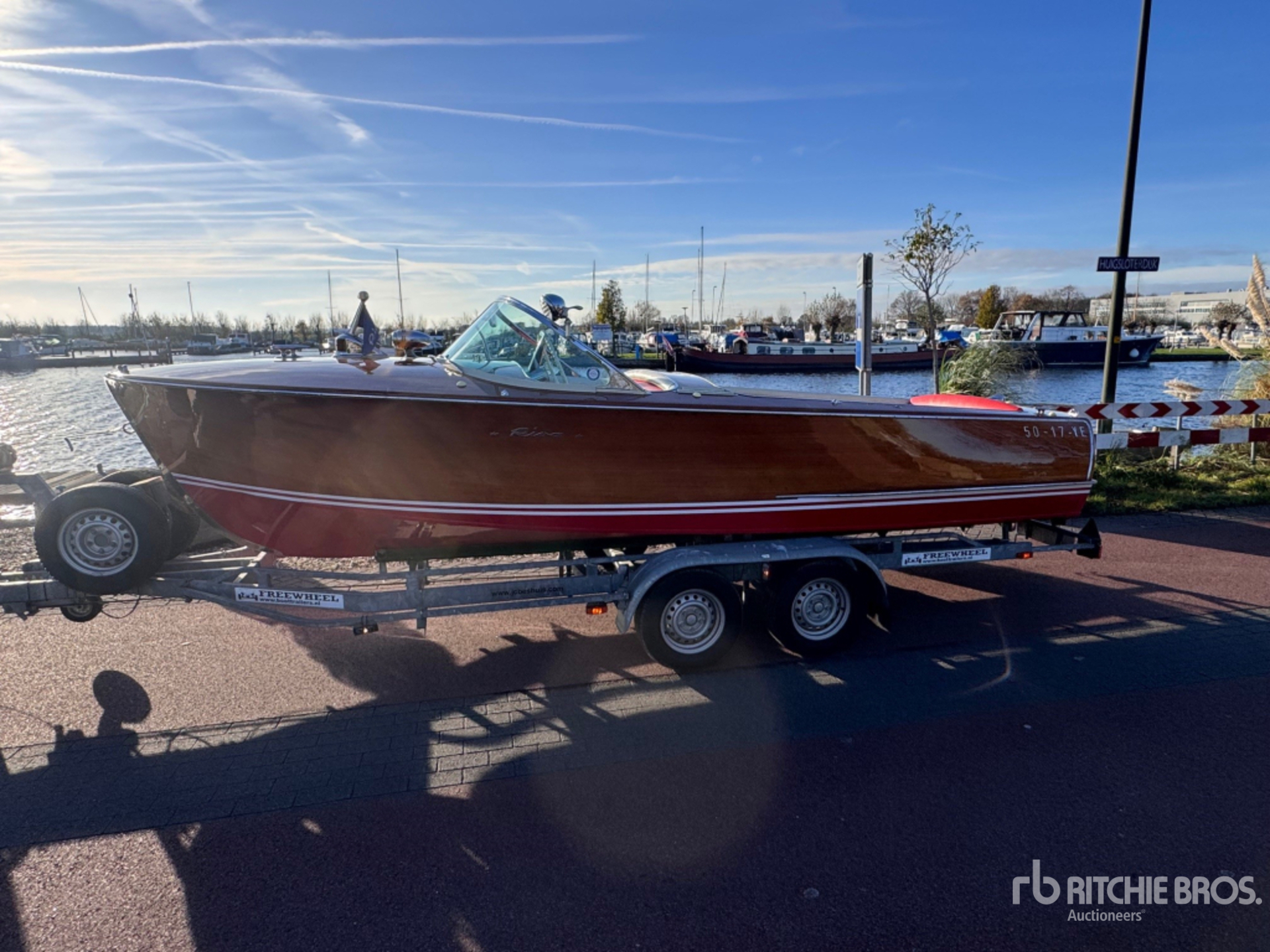 General Appearance with Featured Photo