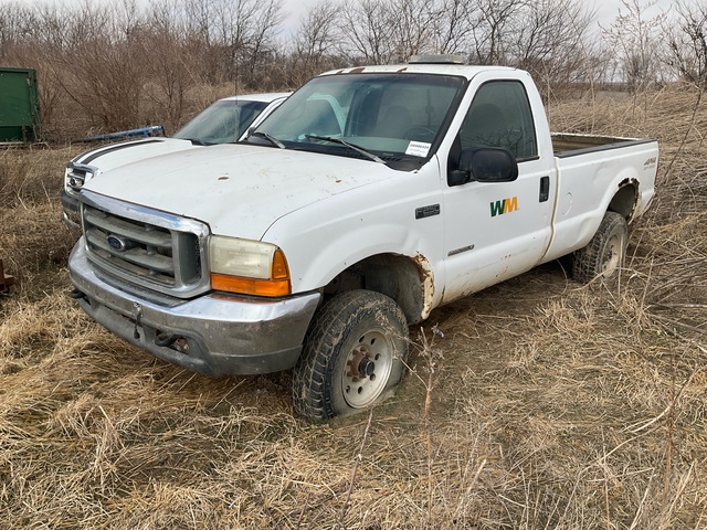 1999 Ford F-250 XL 4x4 Pickup