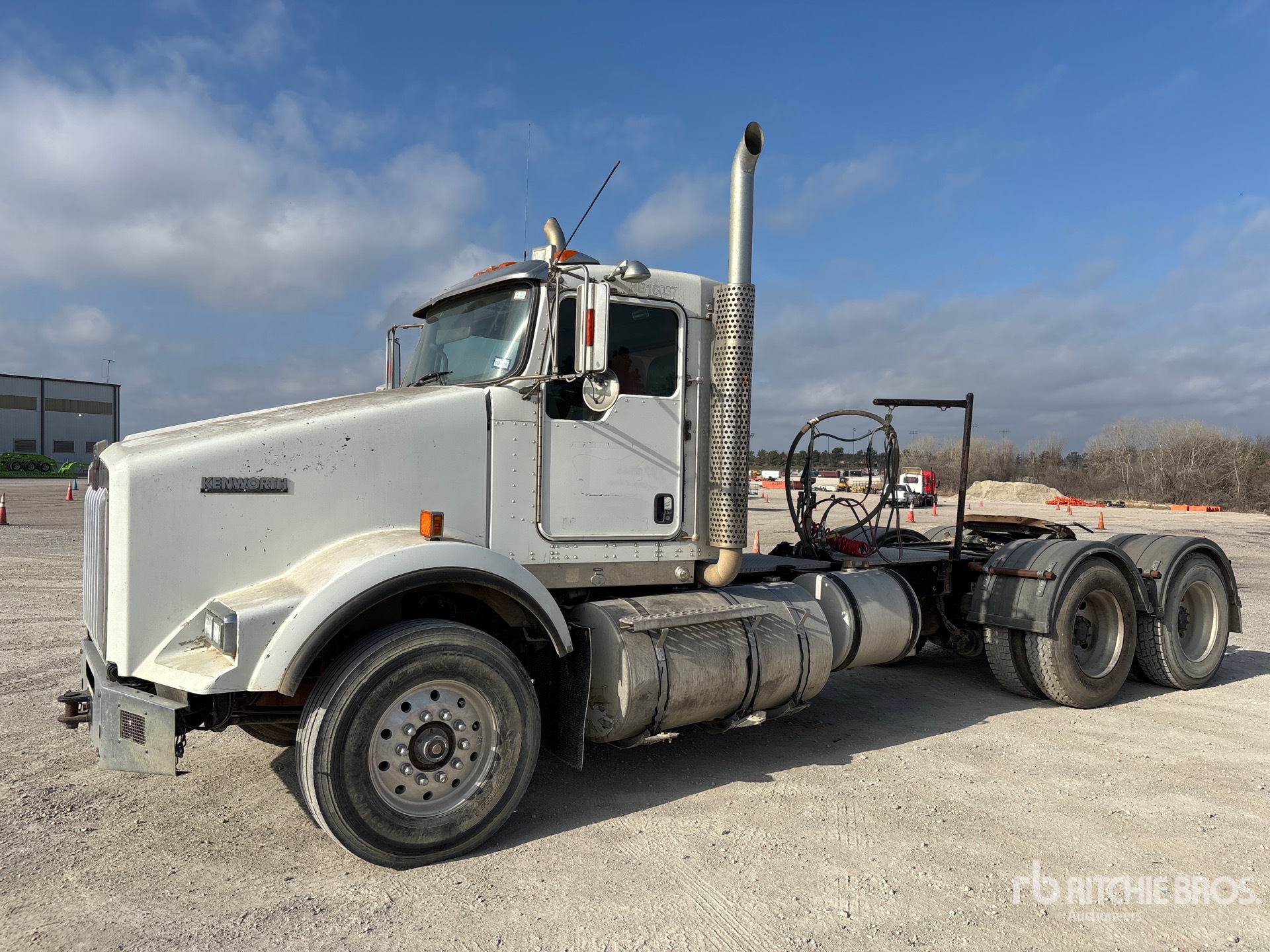 Aspect général with Image, coin avant gauche