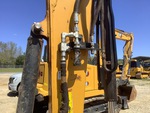 Hydraulics with Auxiliary Hydraulic Plumbing