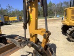 Hydraulics with Bucket Cylinder