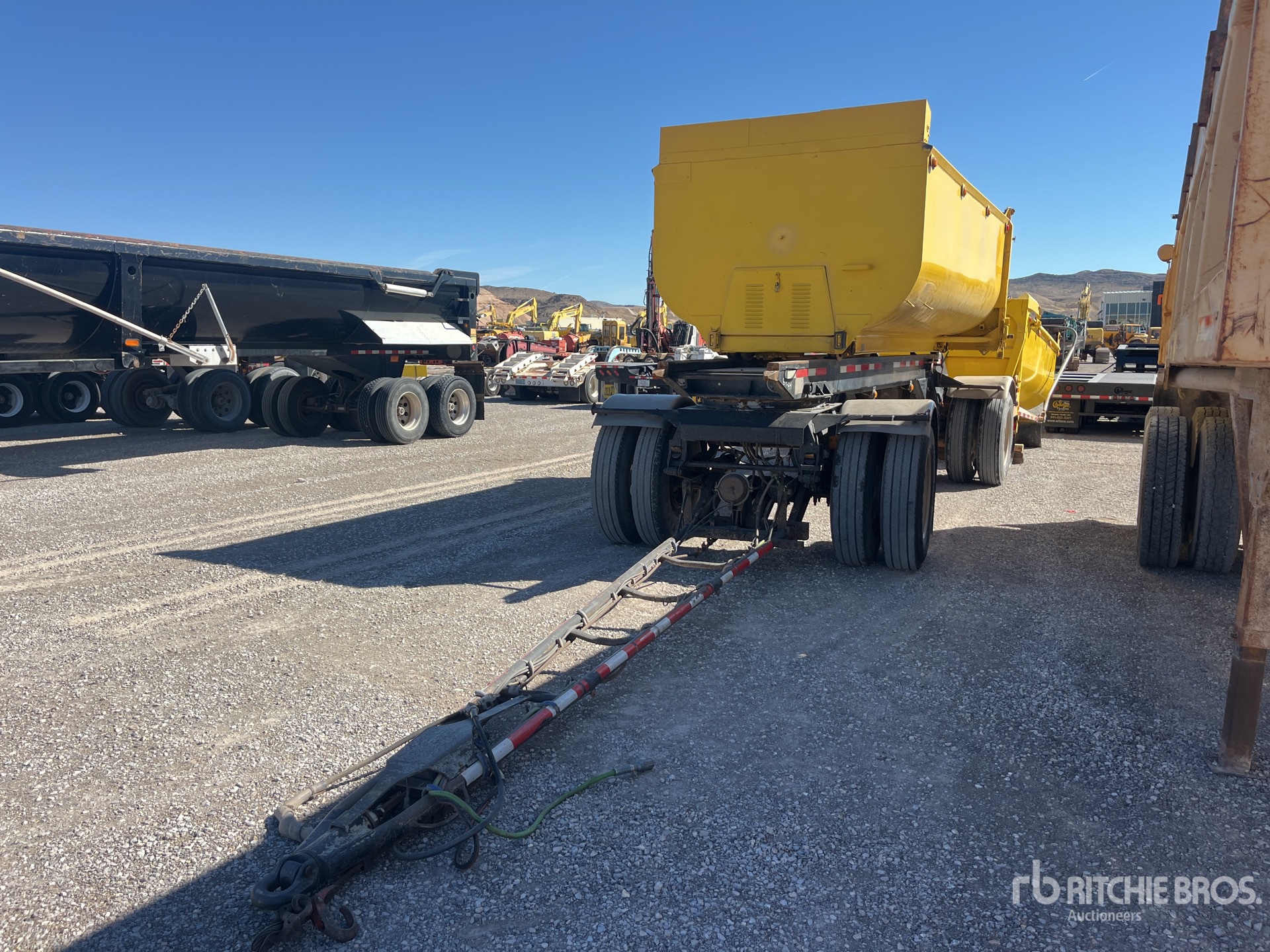 General Appearance with Image, coin avant gauche