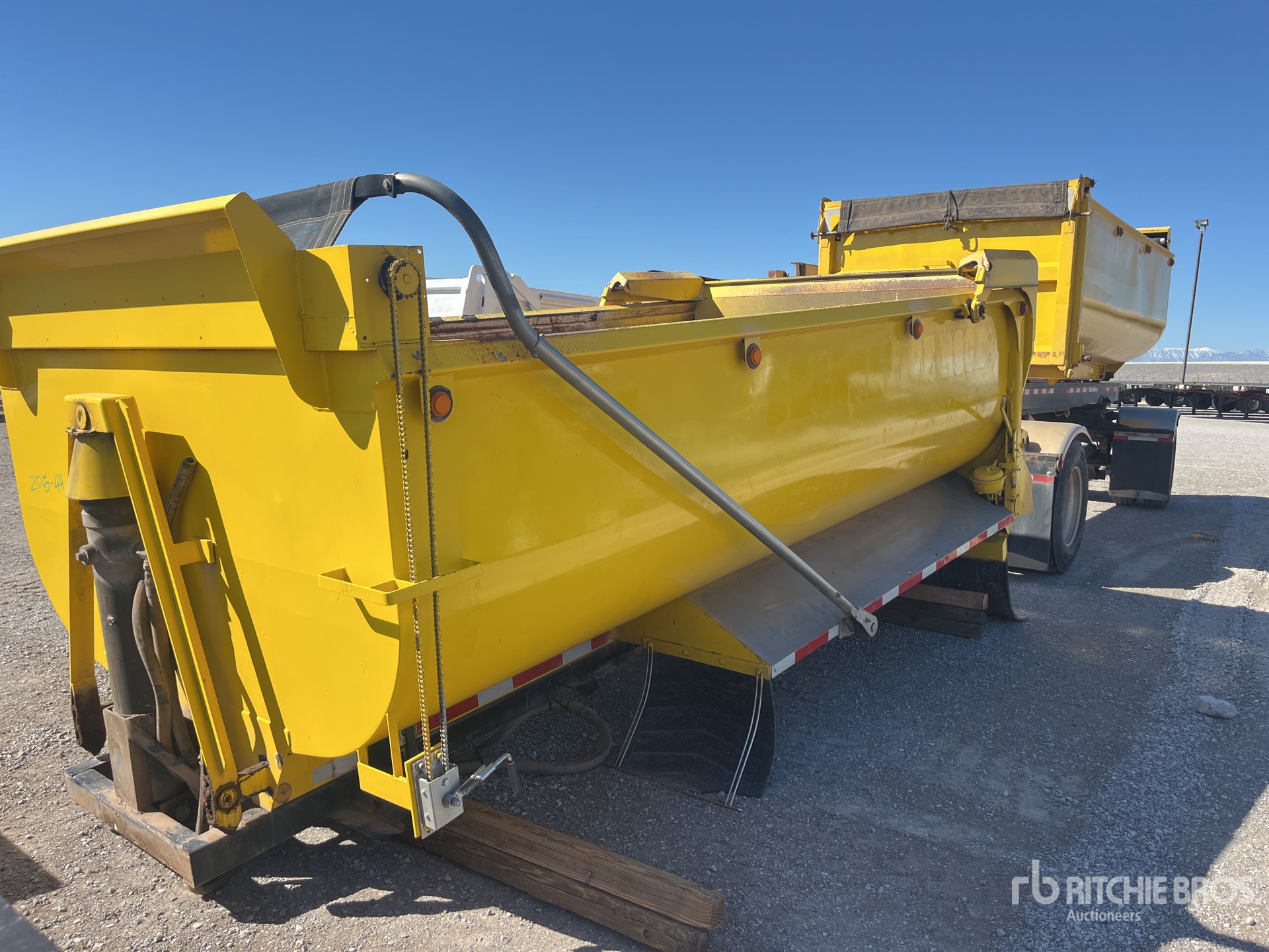 General Appearance with Image, coin arrière droit