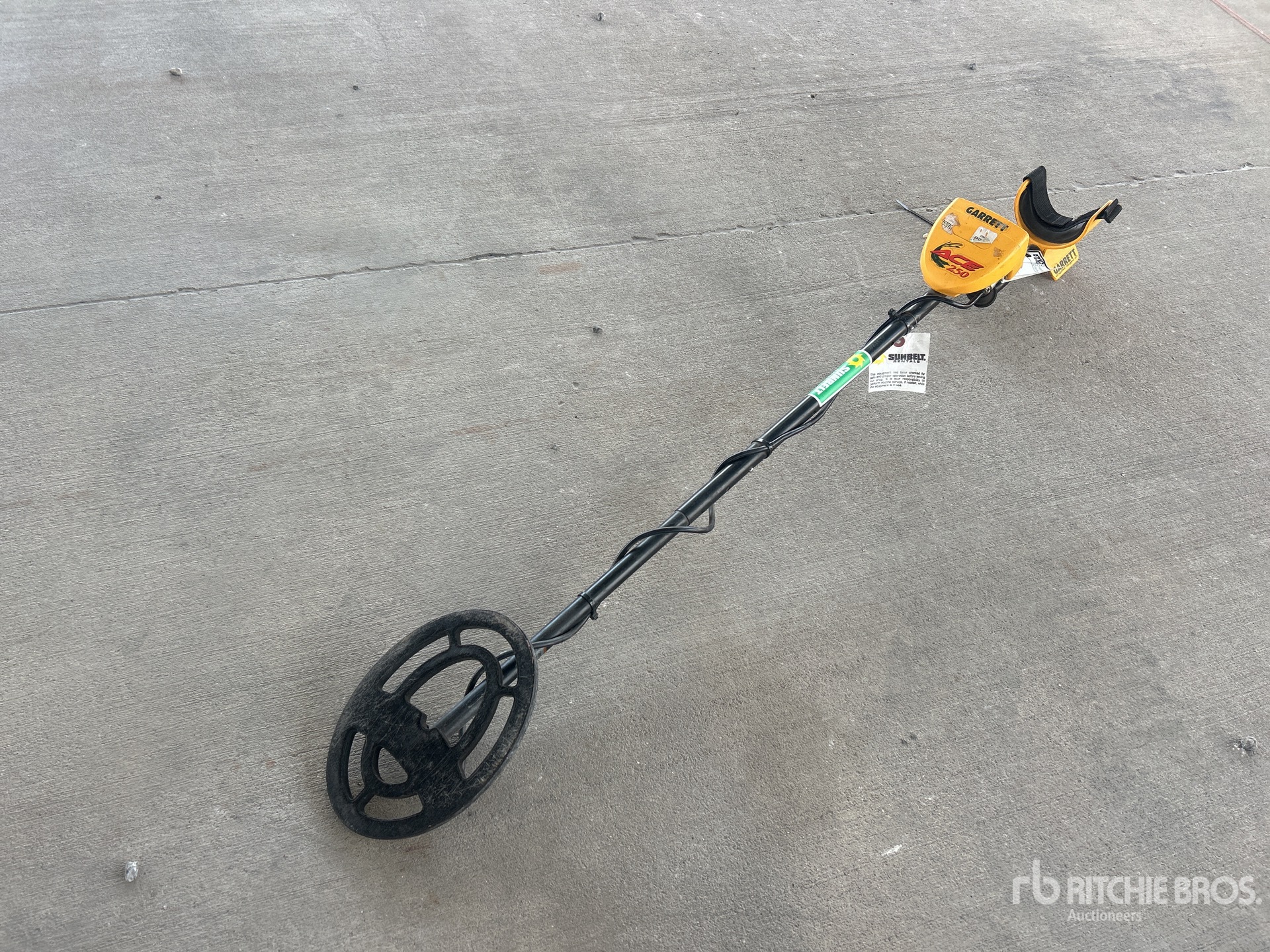 General Appearance with Bild, Ecke hinten links