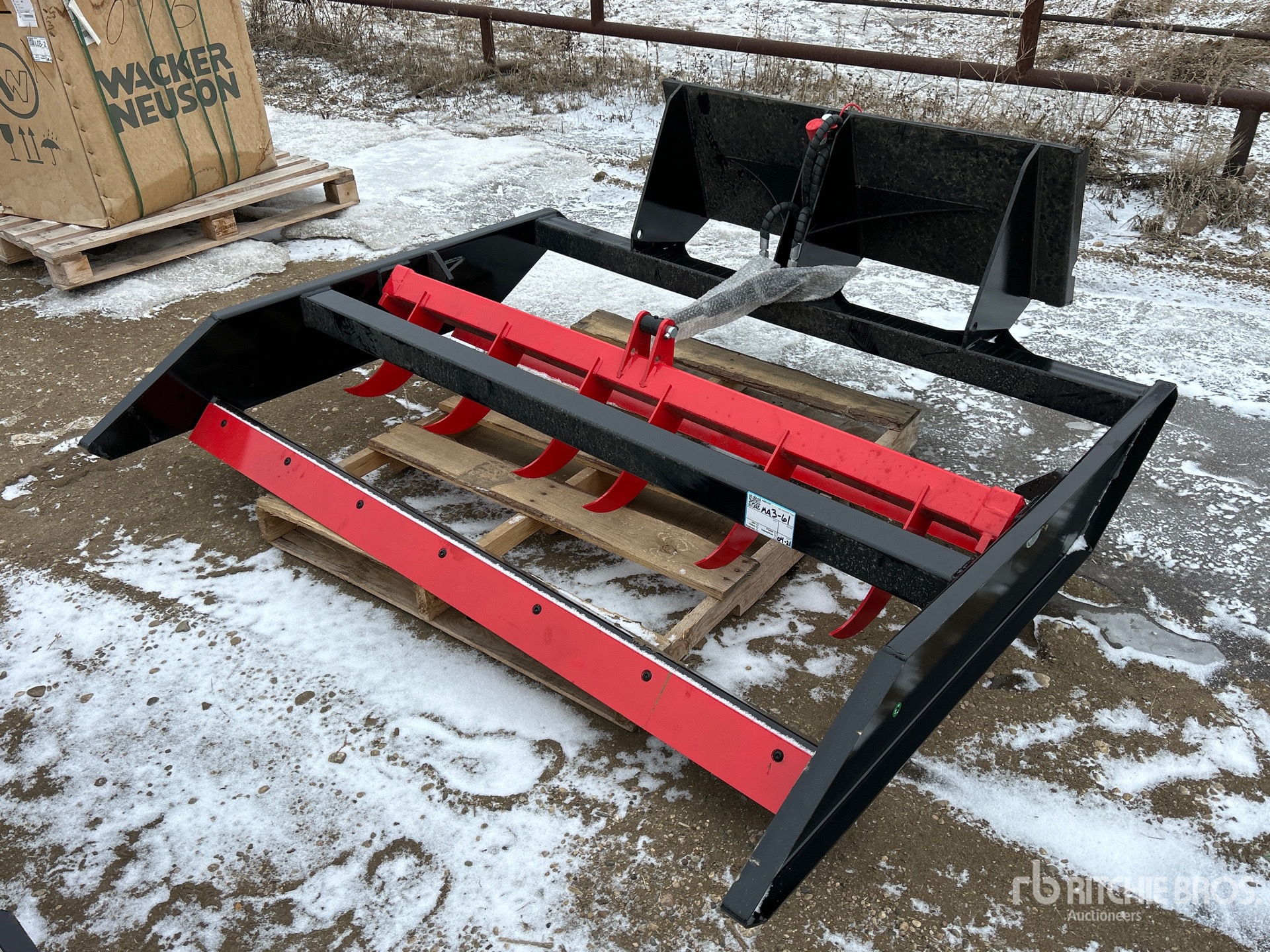 General Appearance with Foto, angolo anteriore sinistro