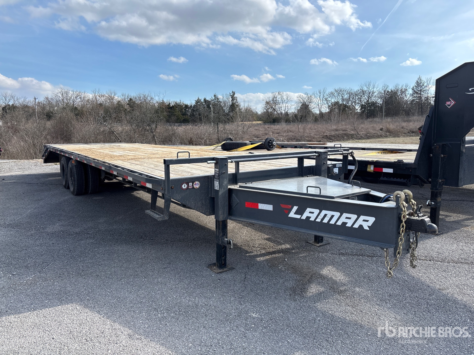 General Appearance with Foto, angolo anteriore destro