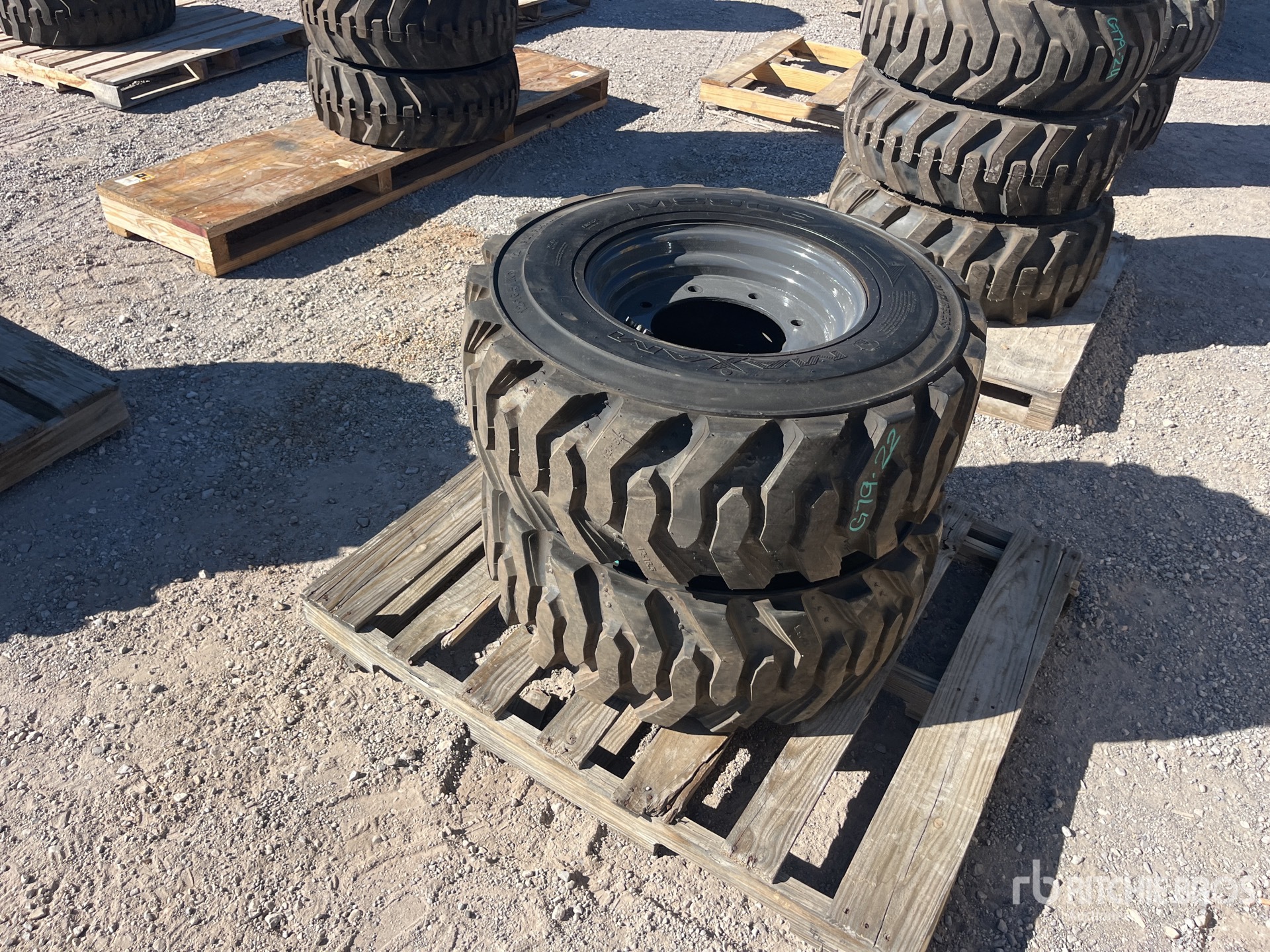 General Appearance with Bild, Ecke hinten rechts