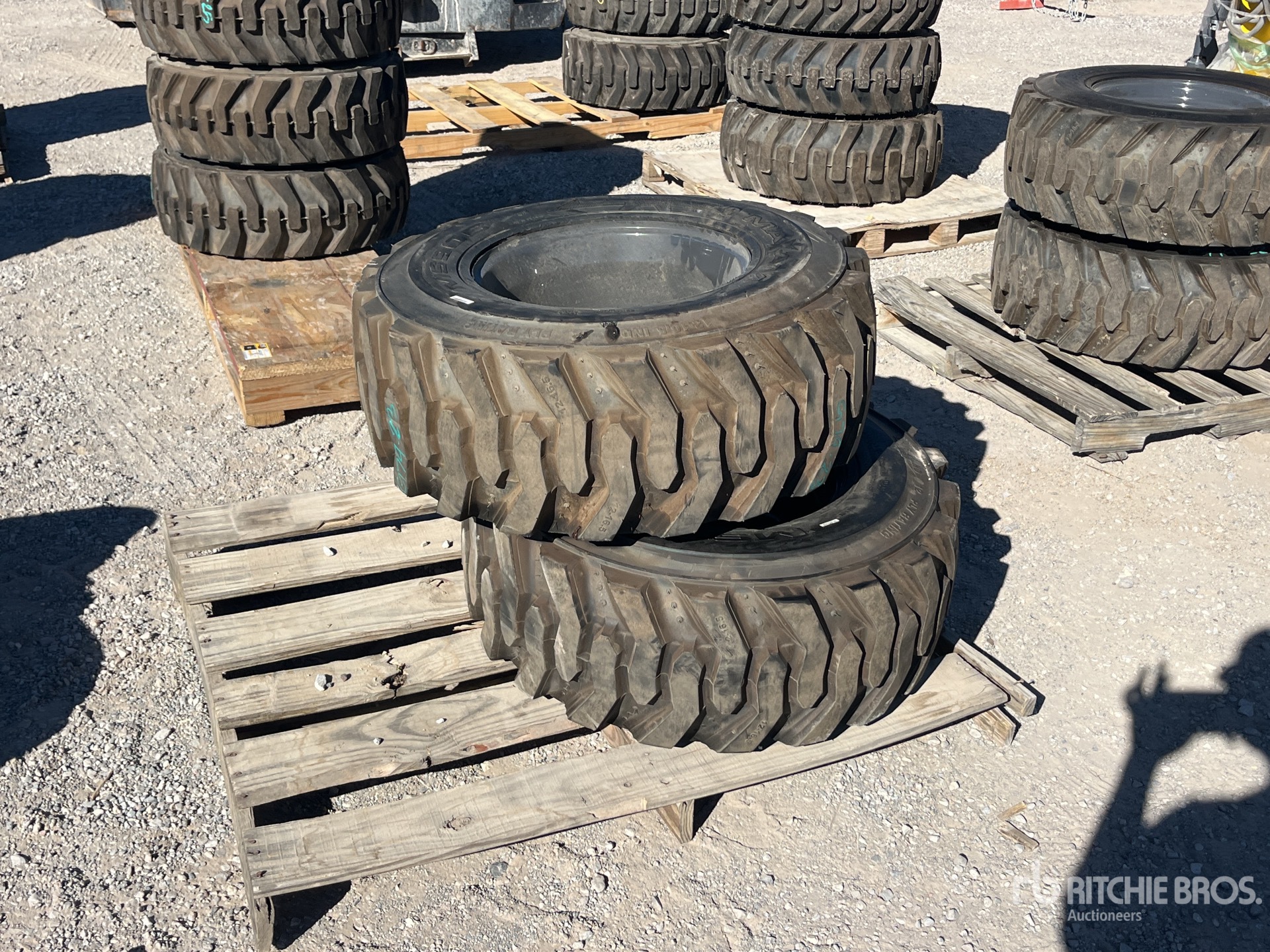 General Appearance with Bild, Ecke hinten rechts