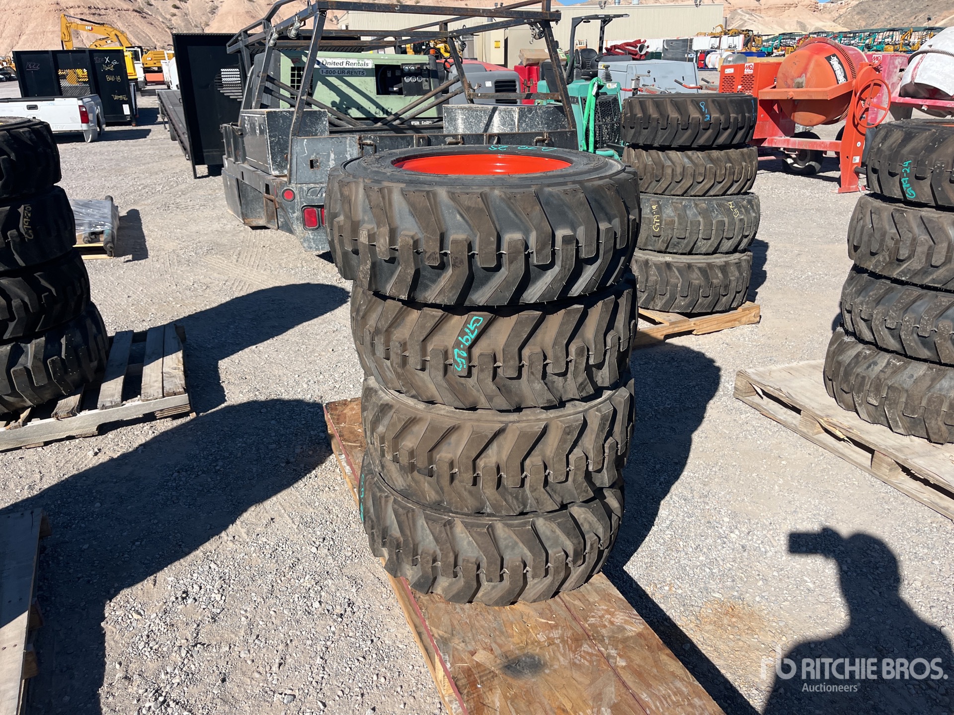 General Appearance with Bild, Ecke hinten links