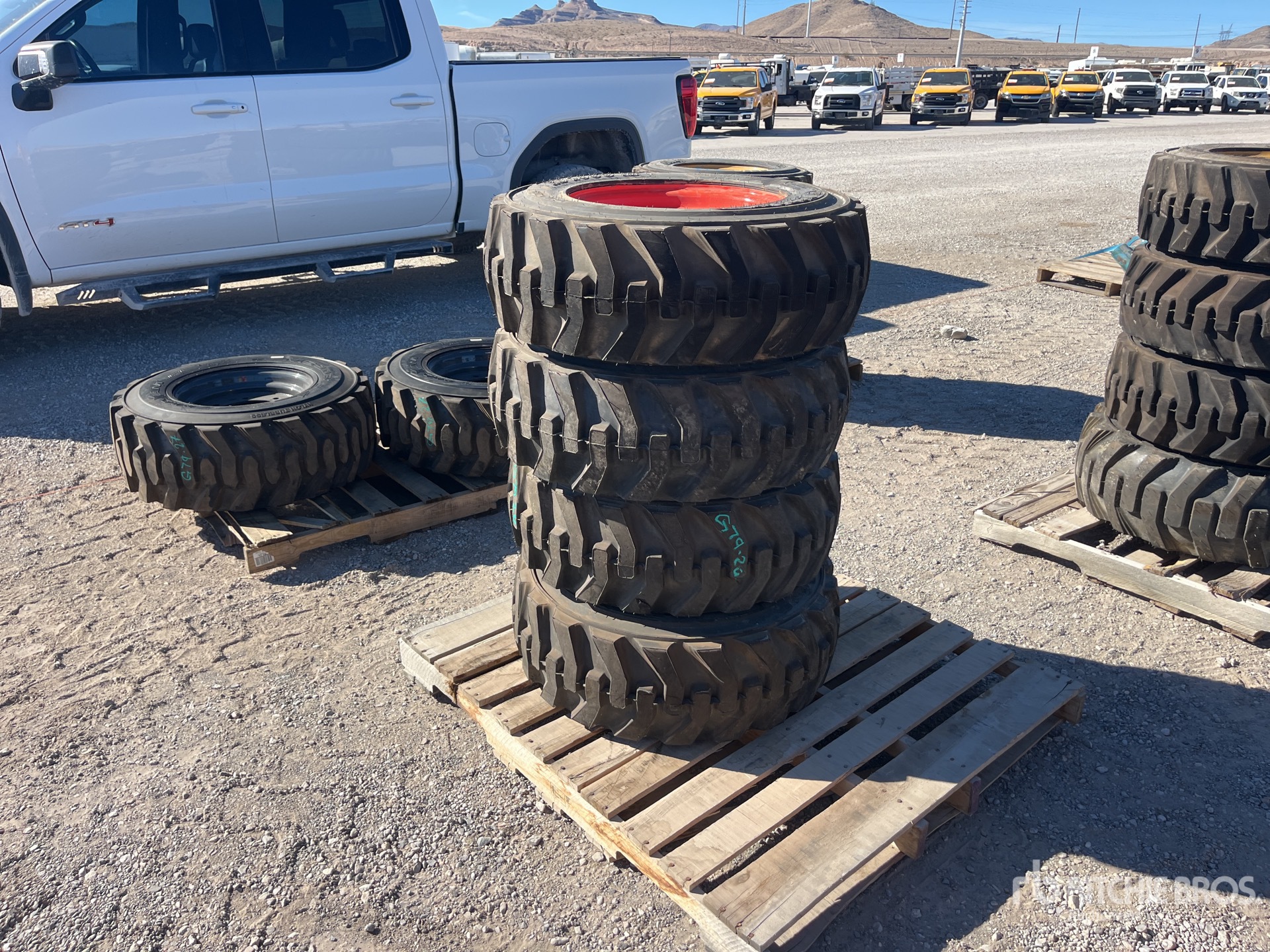 General Appearance with Bild, Ecke hinten rechts