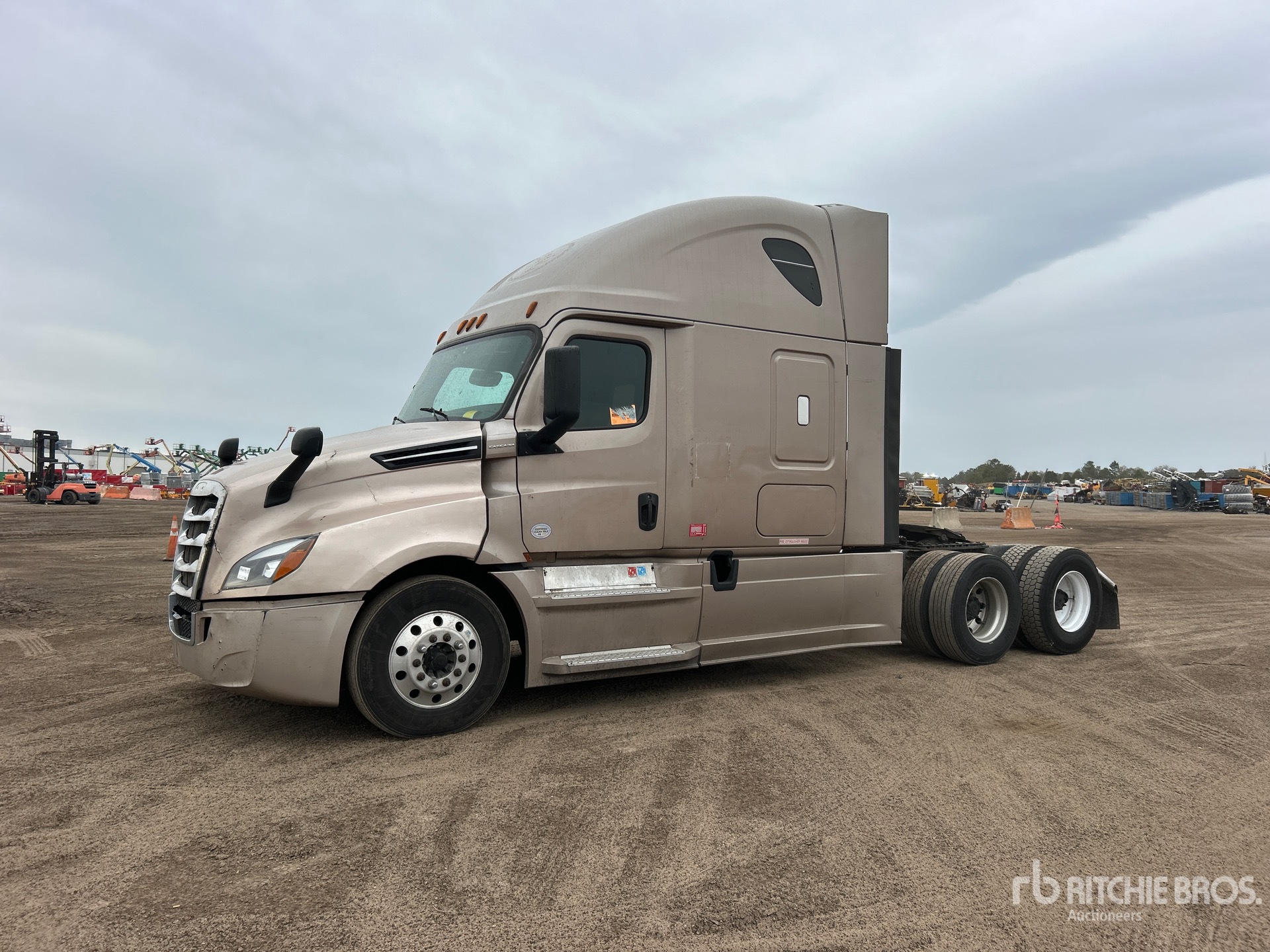 General Appearance with Picture, Left Front Corner