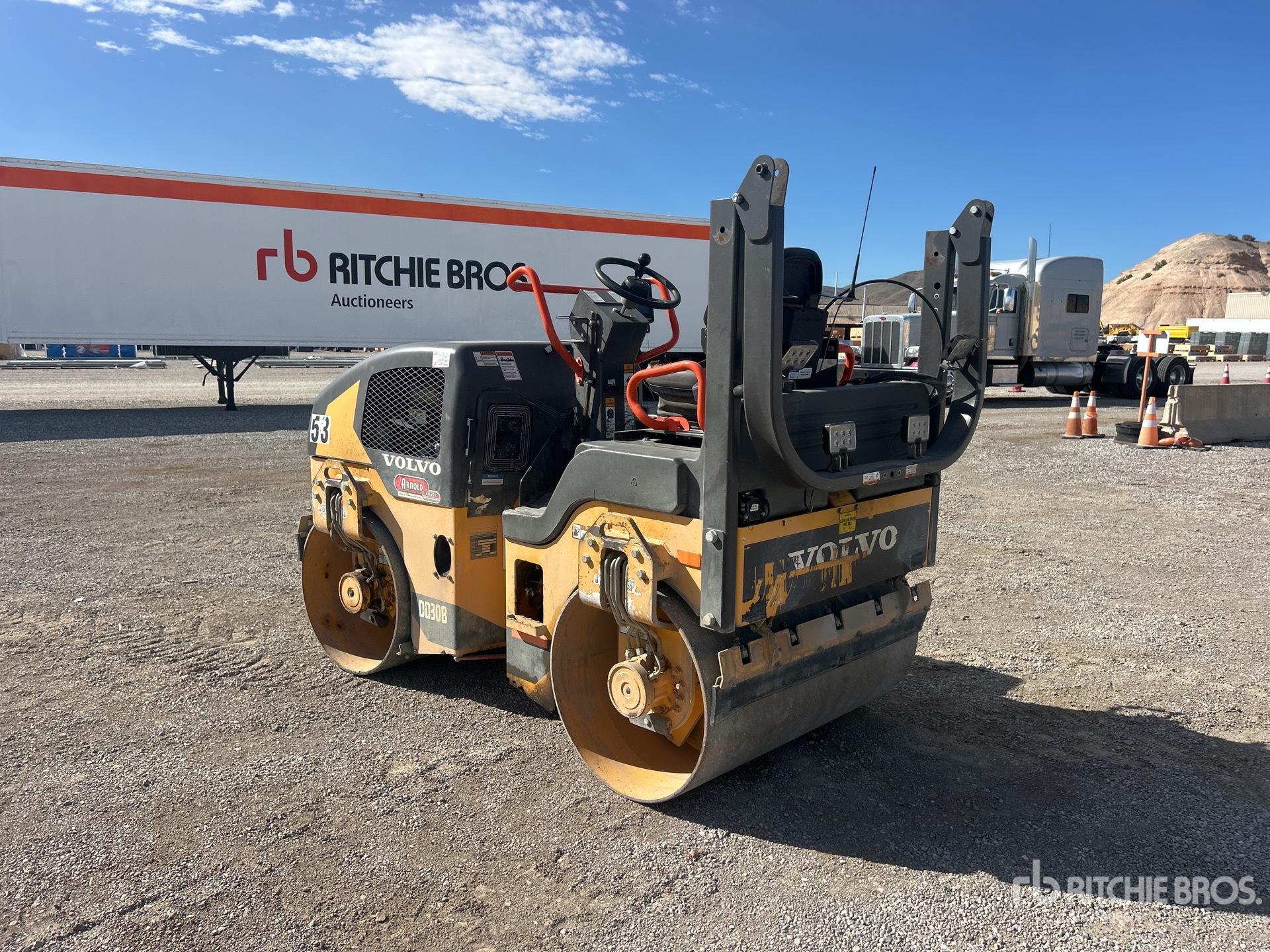 General Appearance with Bild, Ecke hinten links