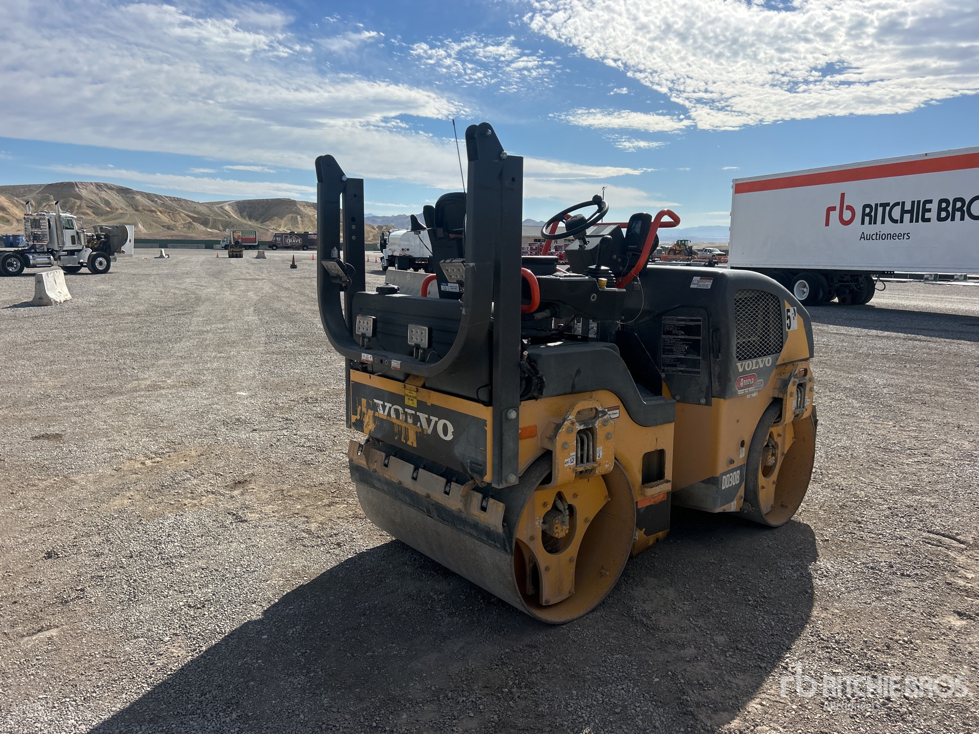 General Appearance with Bild, Ecke hinten rechts