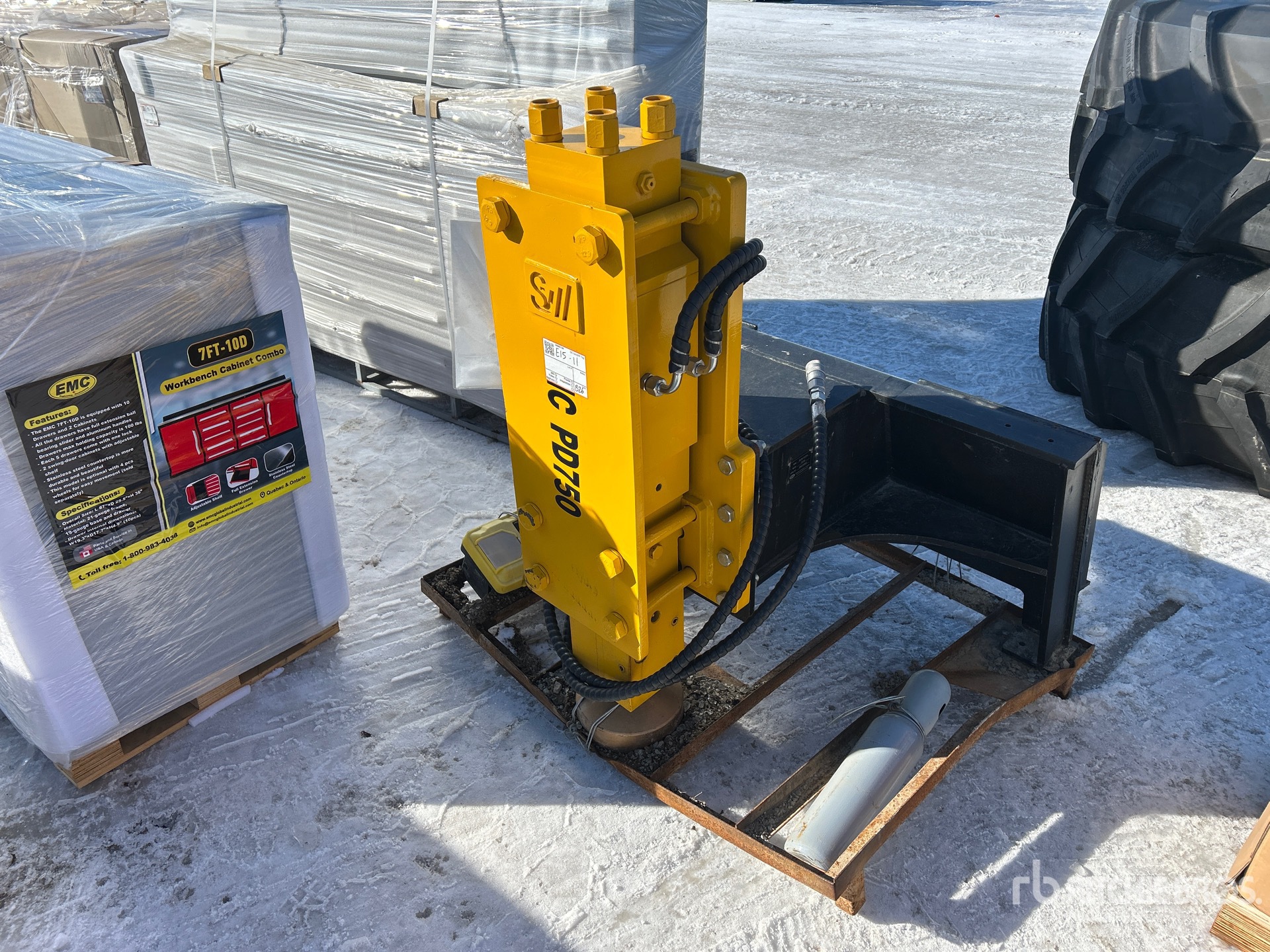 General Appearance with Picture, Left Front Corner