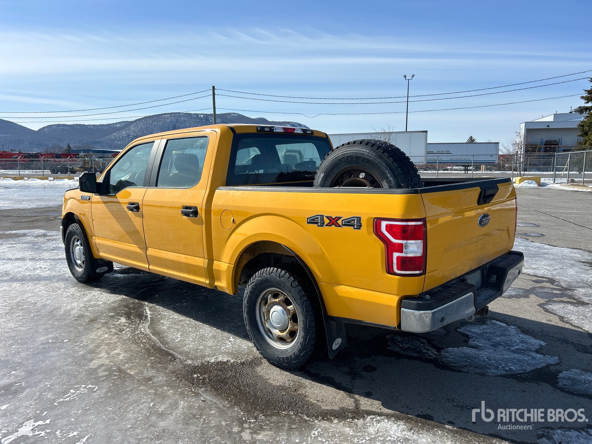 General Appearance with Picture, Left Rear Corner