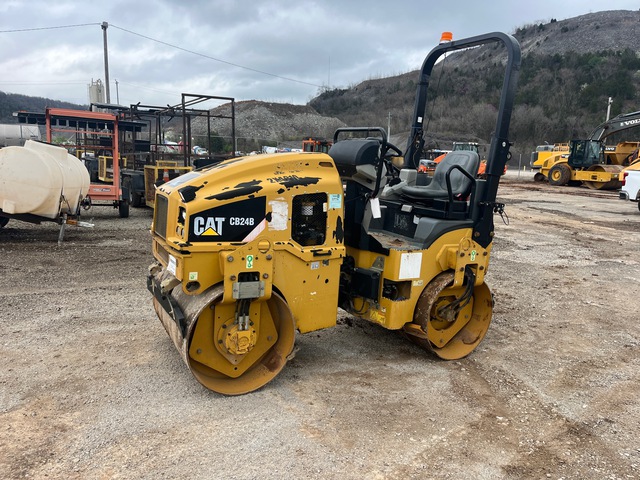 2016 Cat CB24B Double Drum Roller