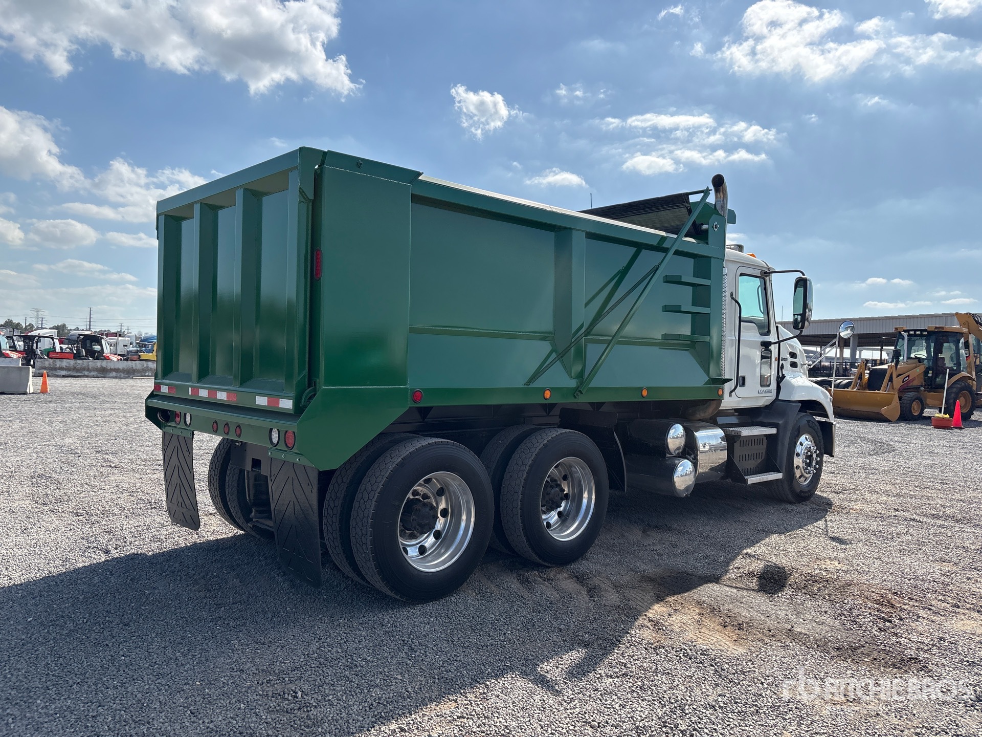 General Appearance with Imagen: esquina trasera derecha