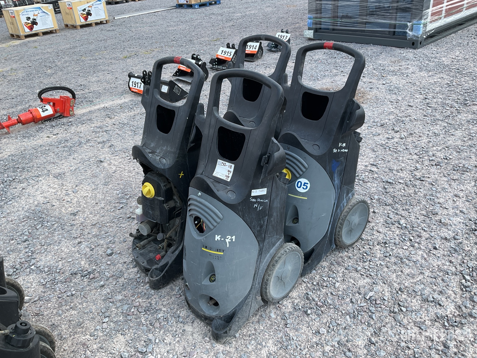 General Appearance with Featured Photo