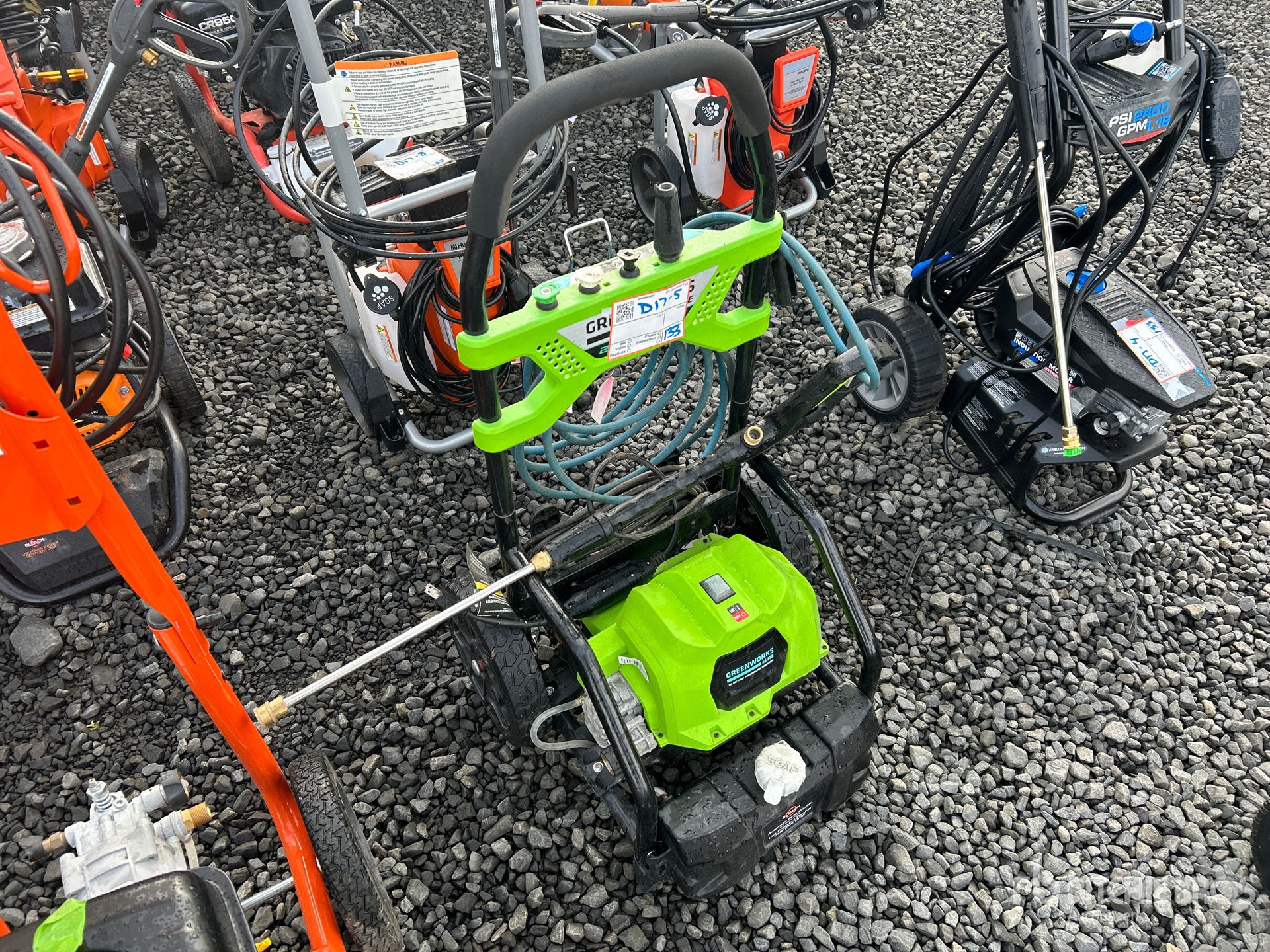 General Appearance with Picture, Right Front Corner