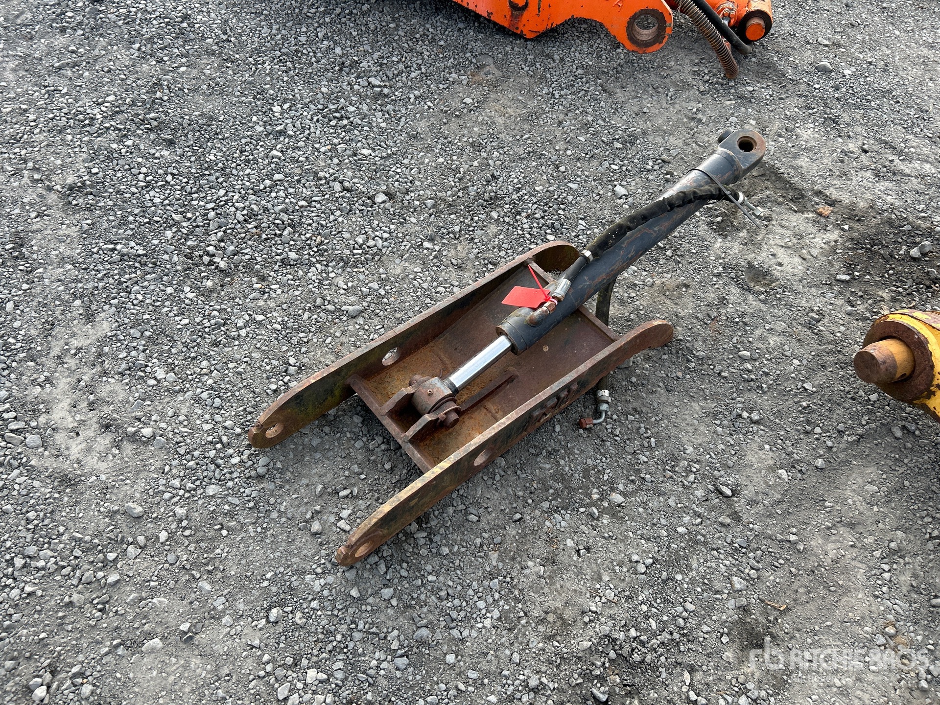 General Appearance with Foto, angolo posteriore sinistro