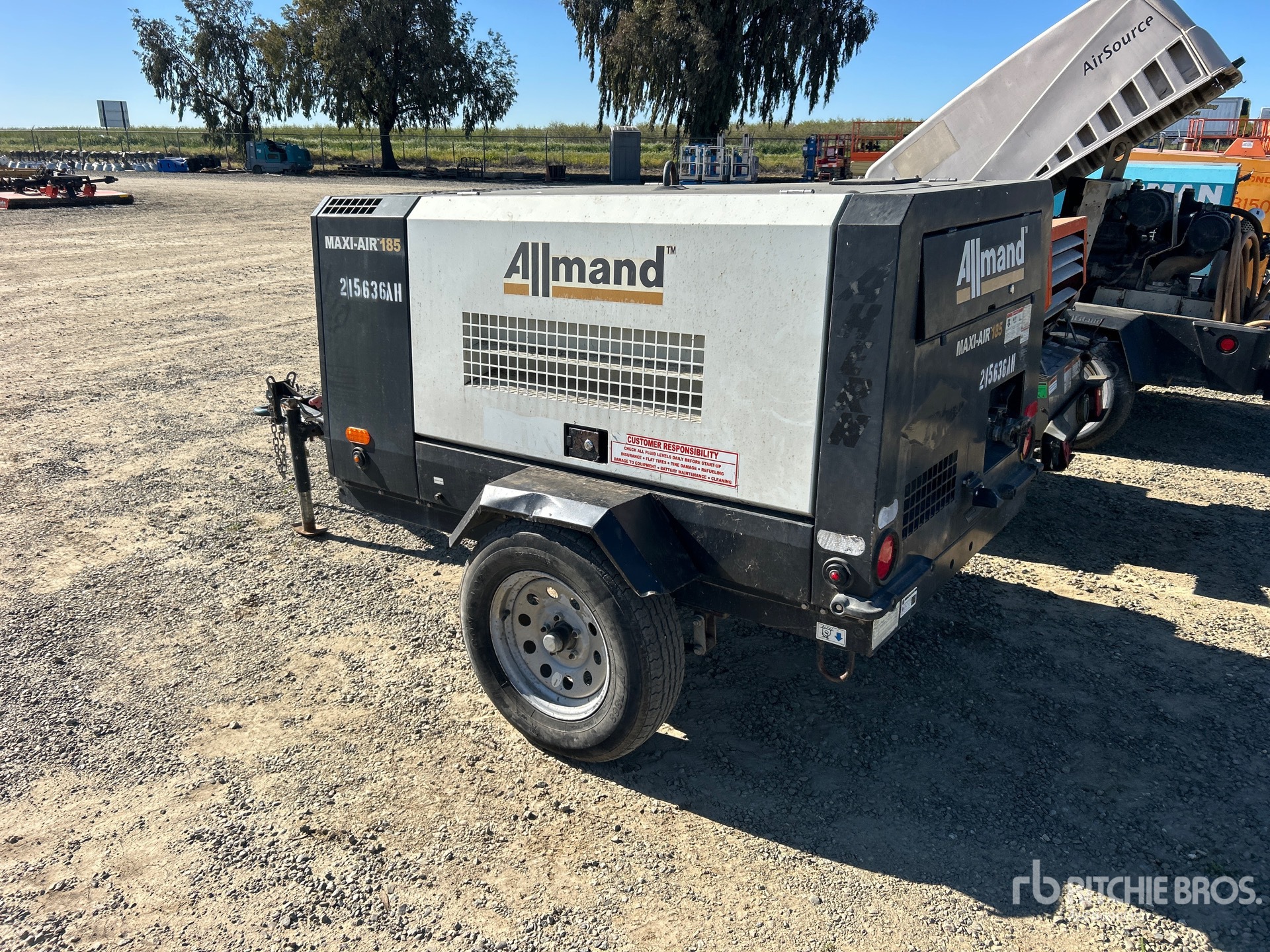 2019 Allmand 185