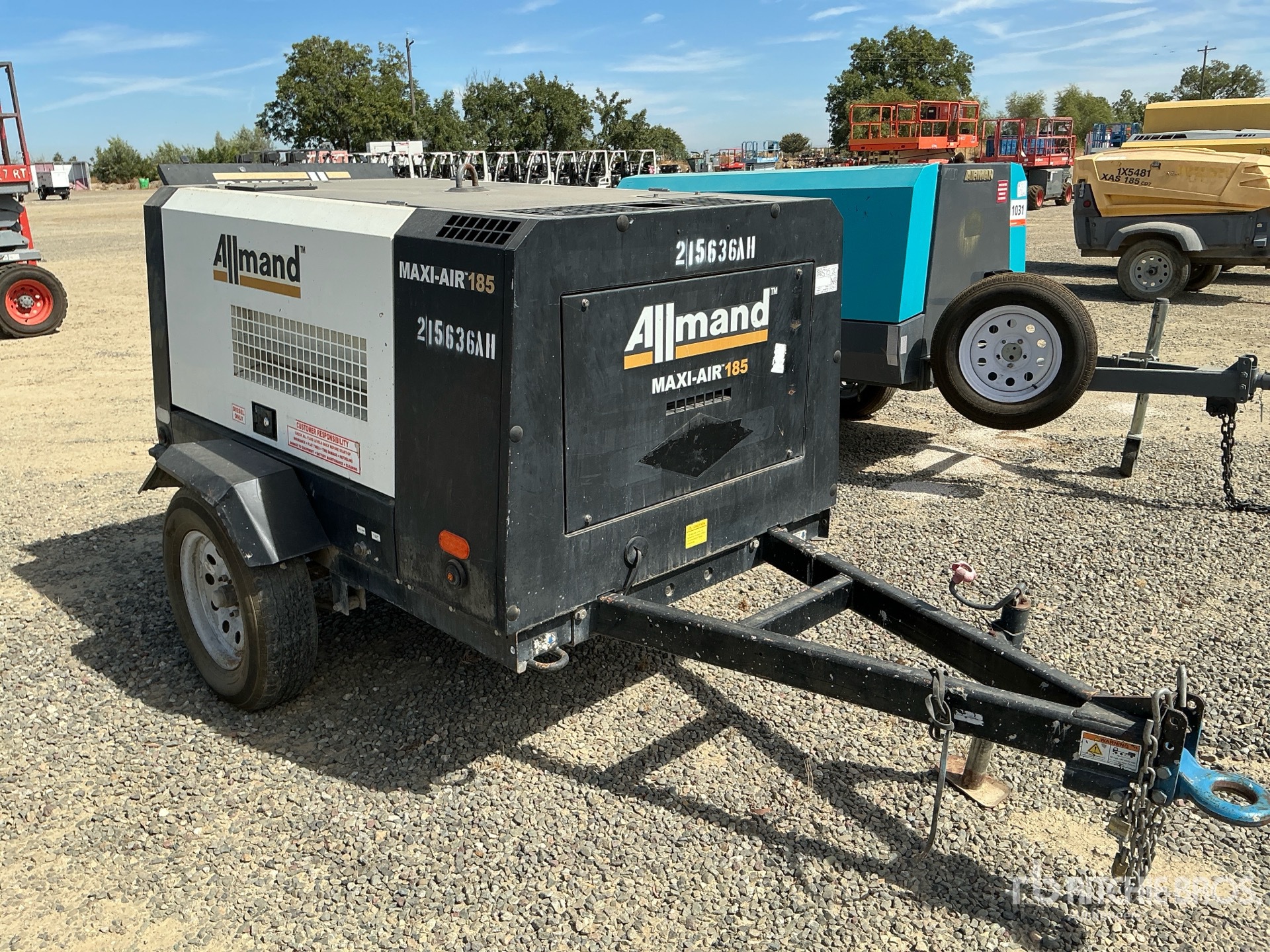 2019 Allmand 185