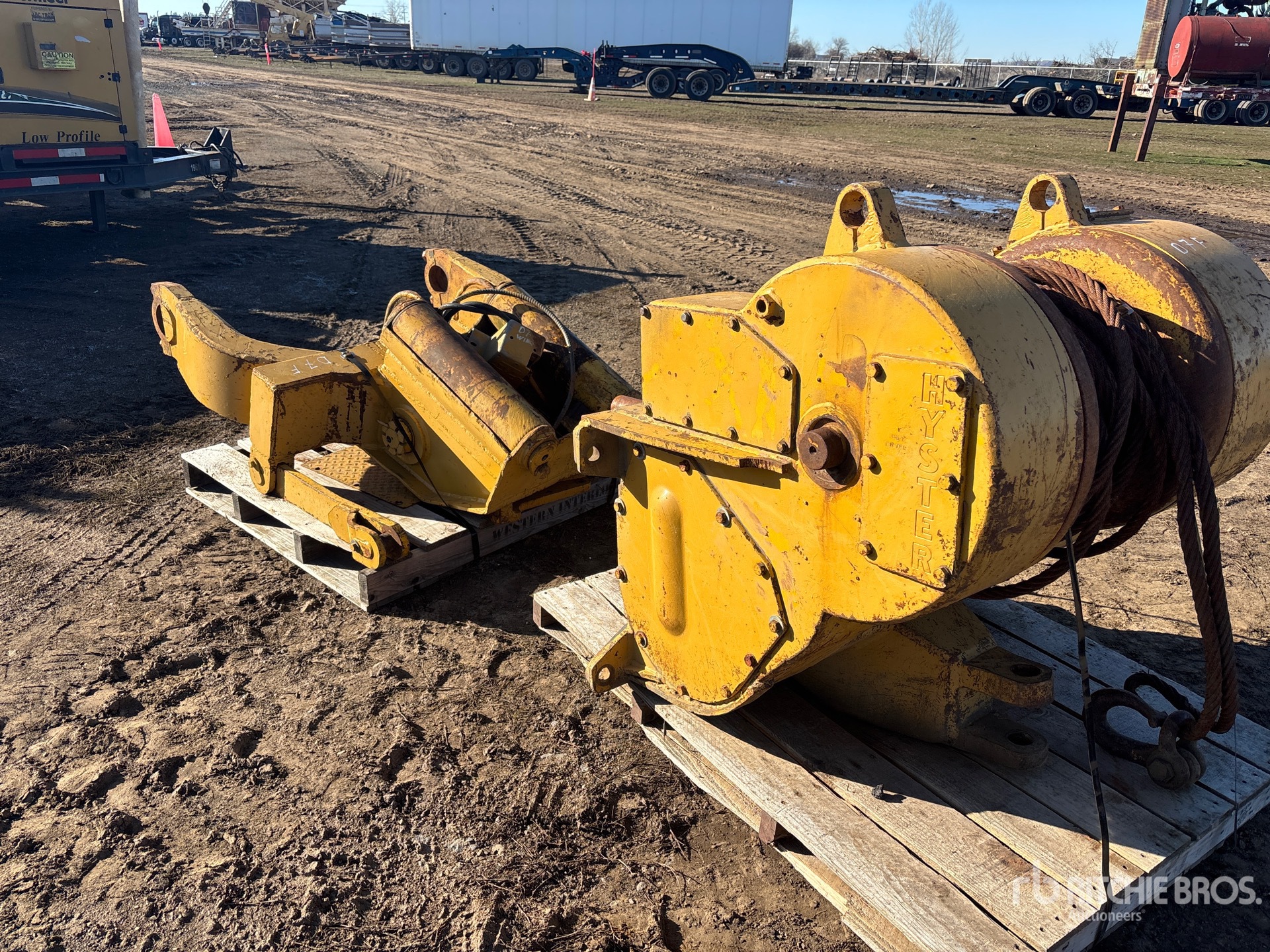 General Appearance with Bild, Ecke hinten links