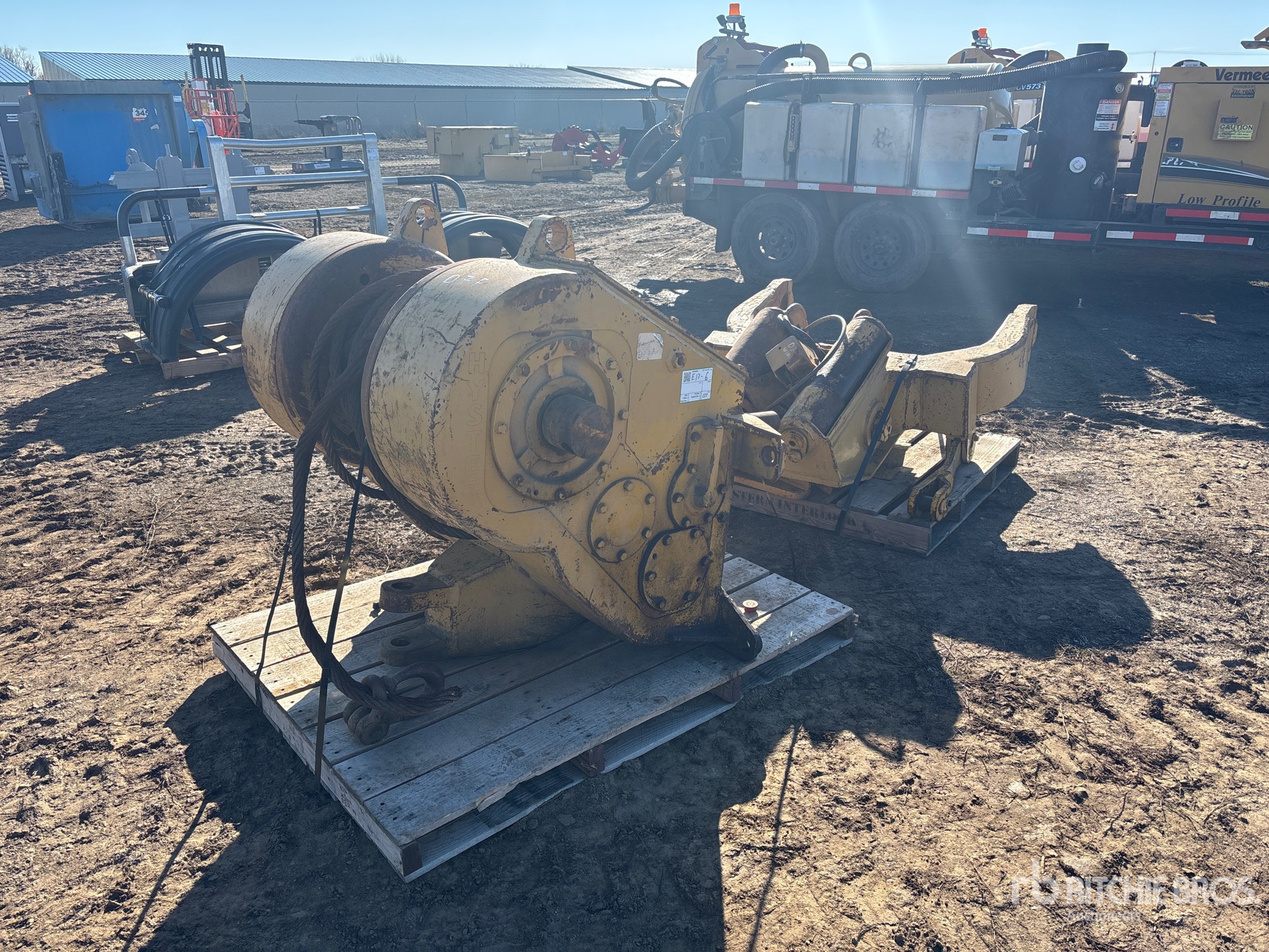 General Appearance with Bild, Ecke hinten rechts