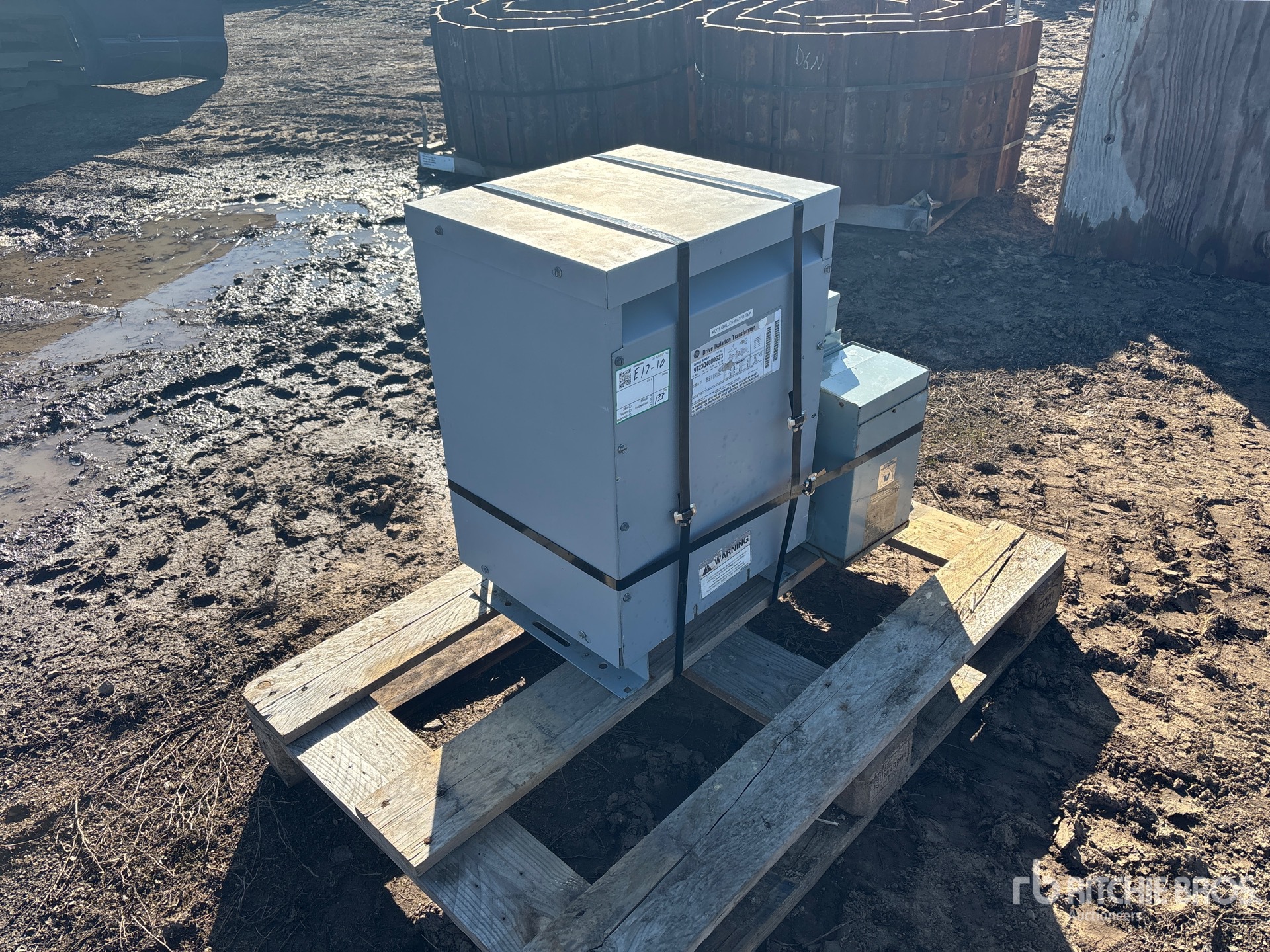 General Appearance with Bild, Ecke vorne links