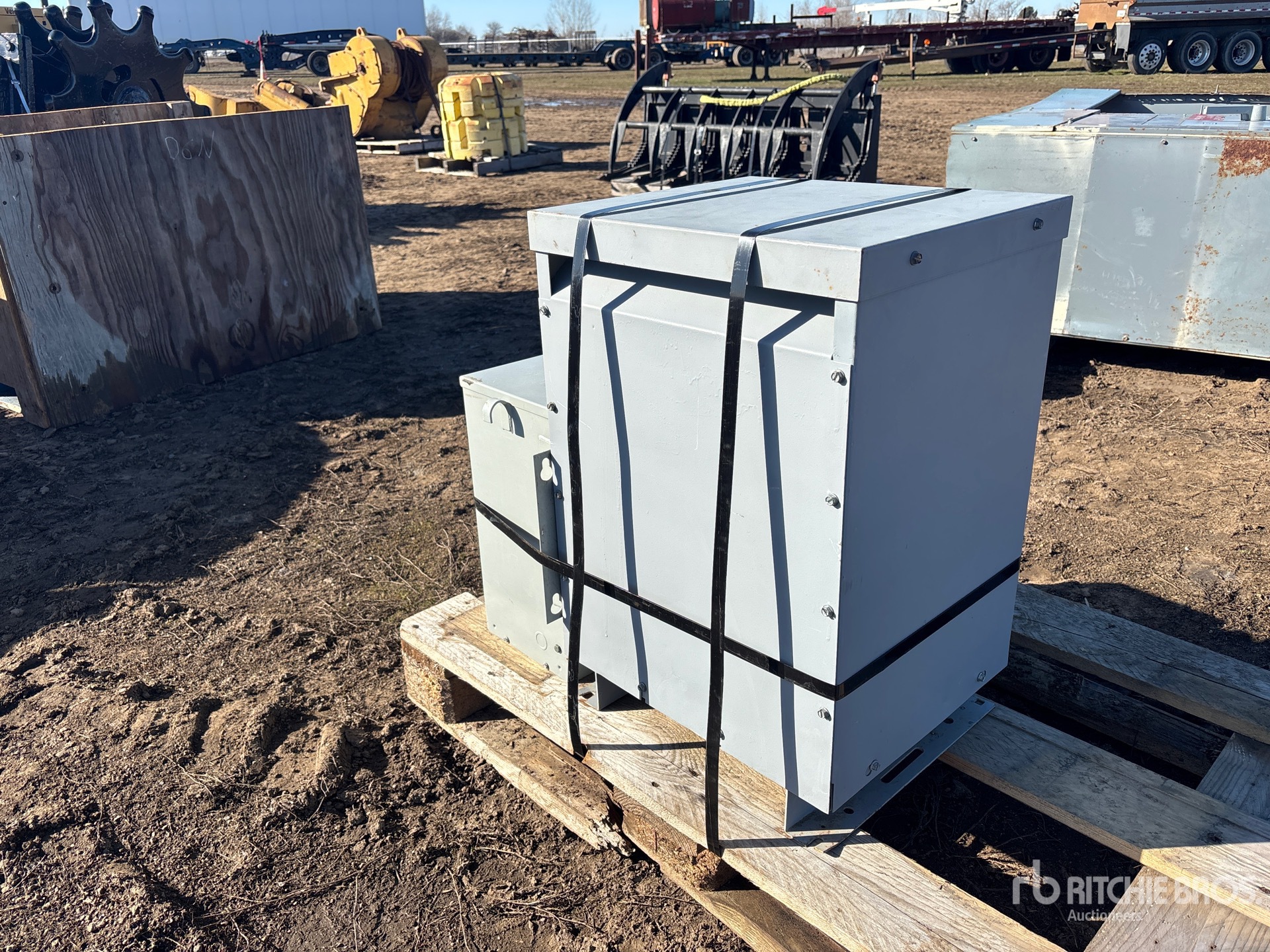 General Appearance with Bild, Ecke vorne rechts