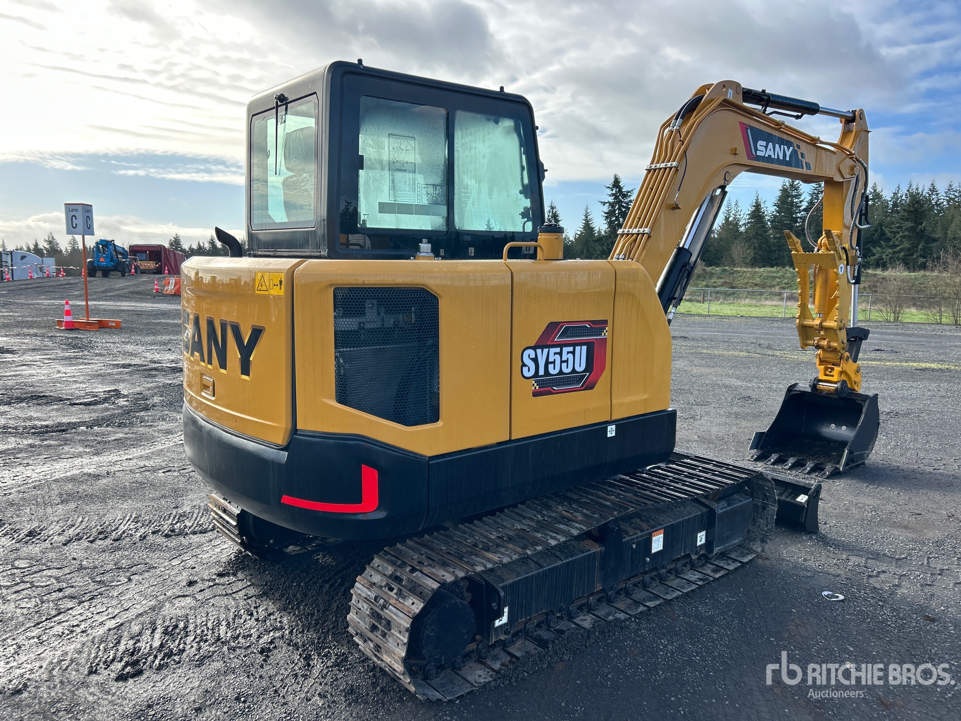 General Appearance with Bild, Ecke hinten rechts