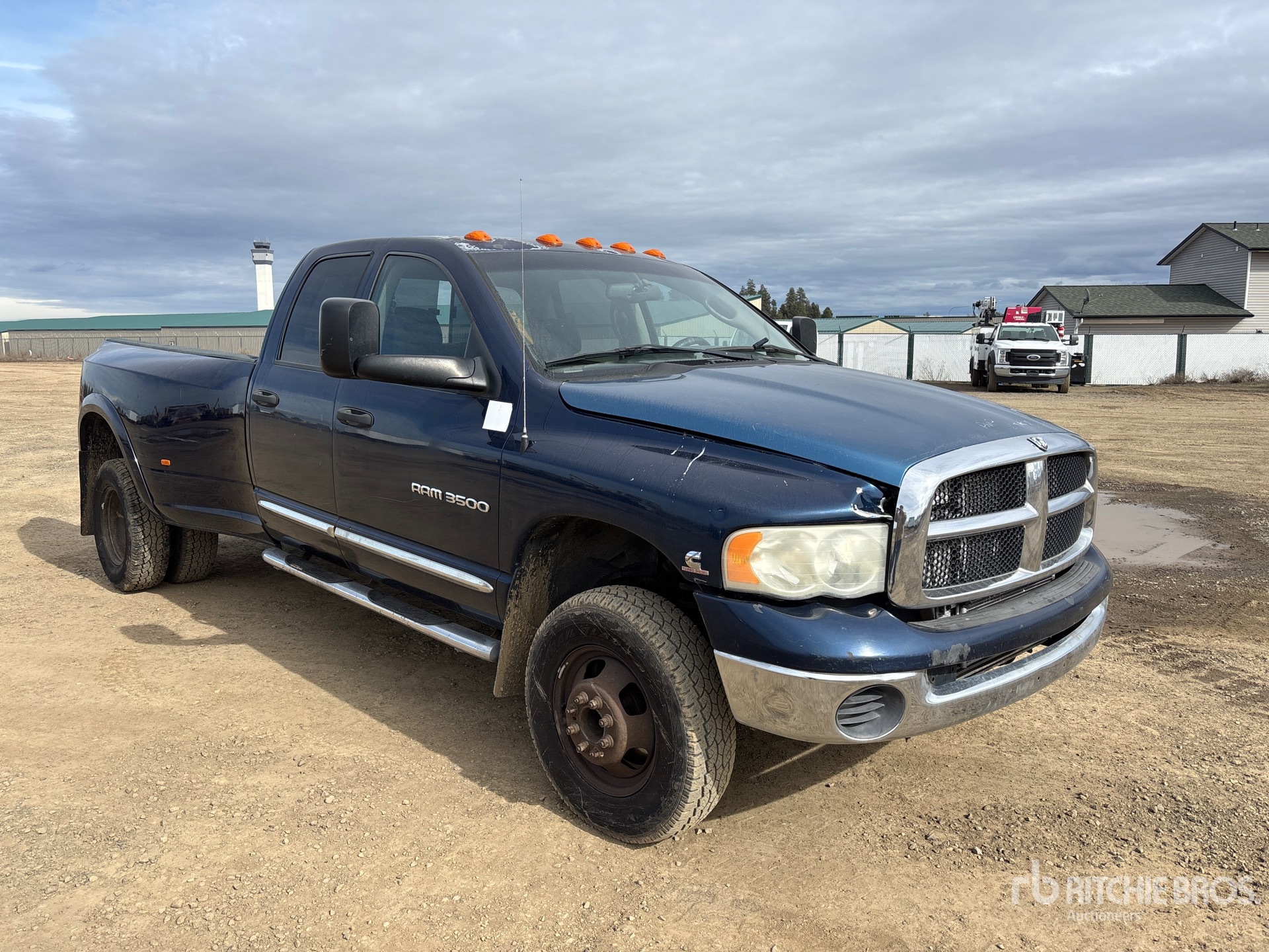 General Appearance with Foto, angolo anteriore destro