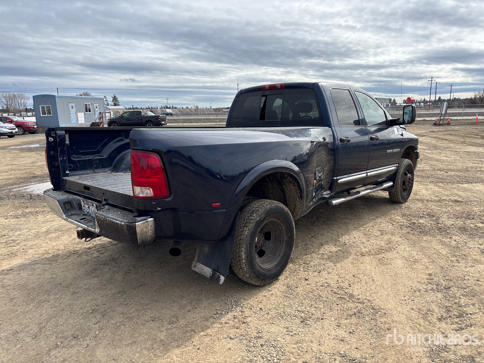 General Appearance with Foto, angolo anteriore sinistro