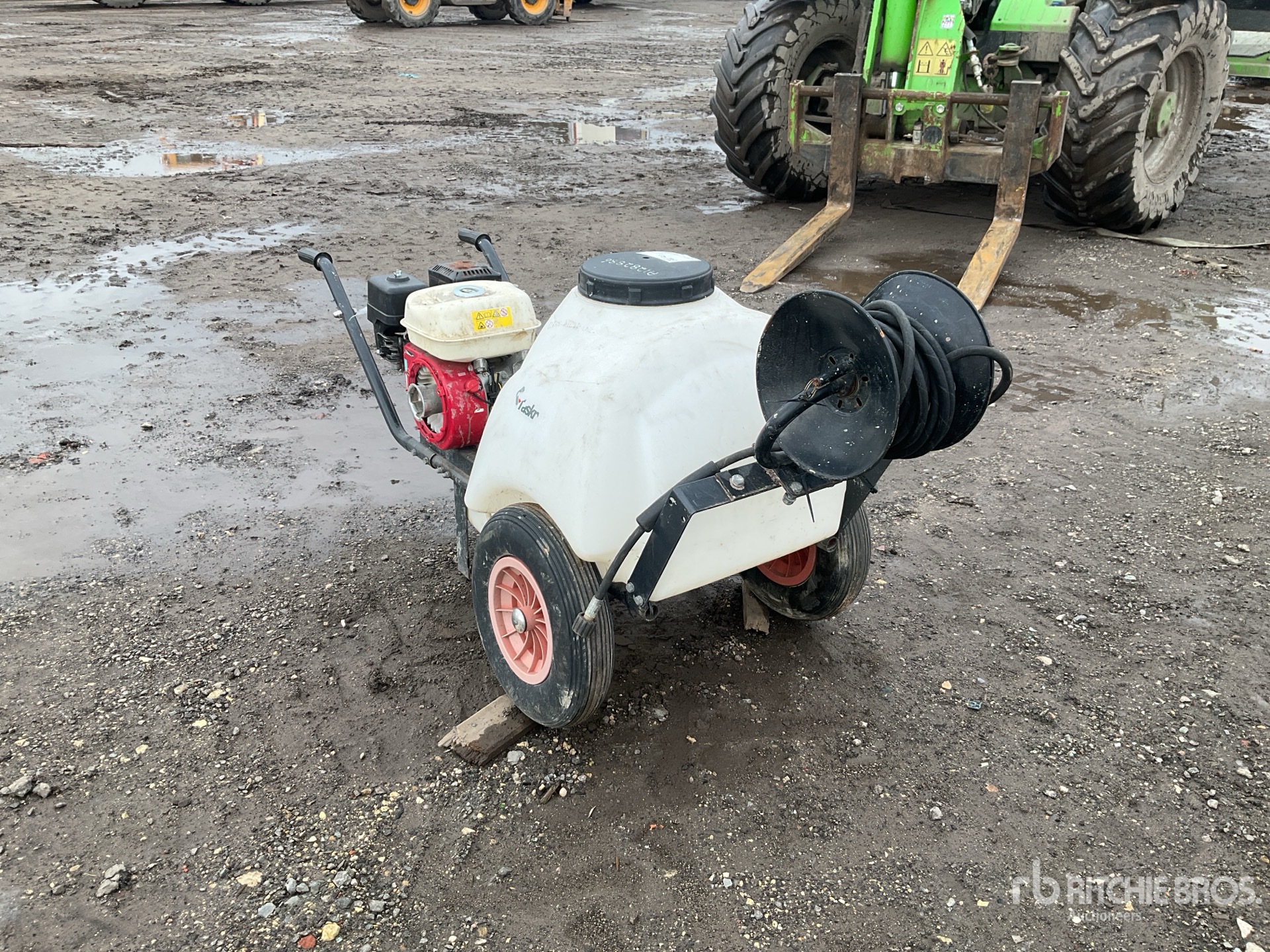 General Appearance with Picture, Right Front Corner