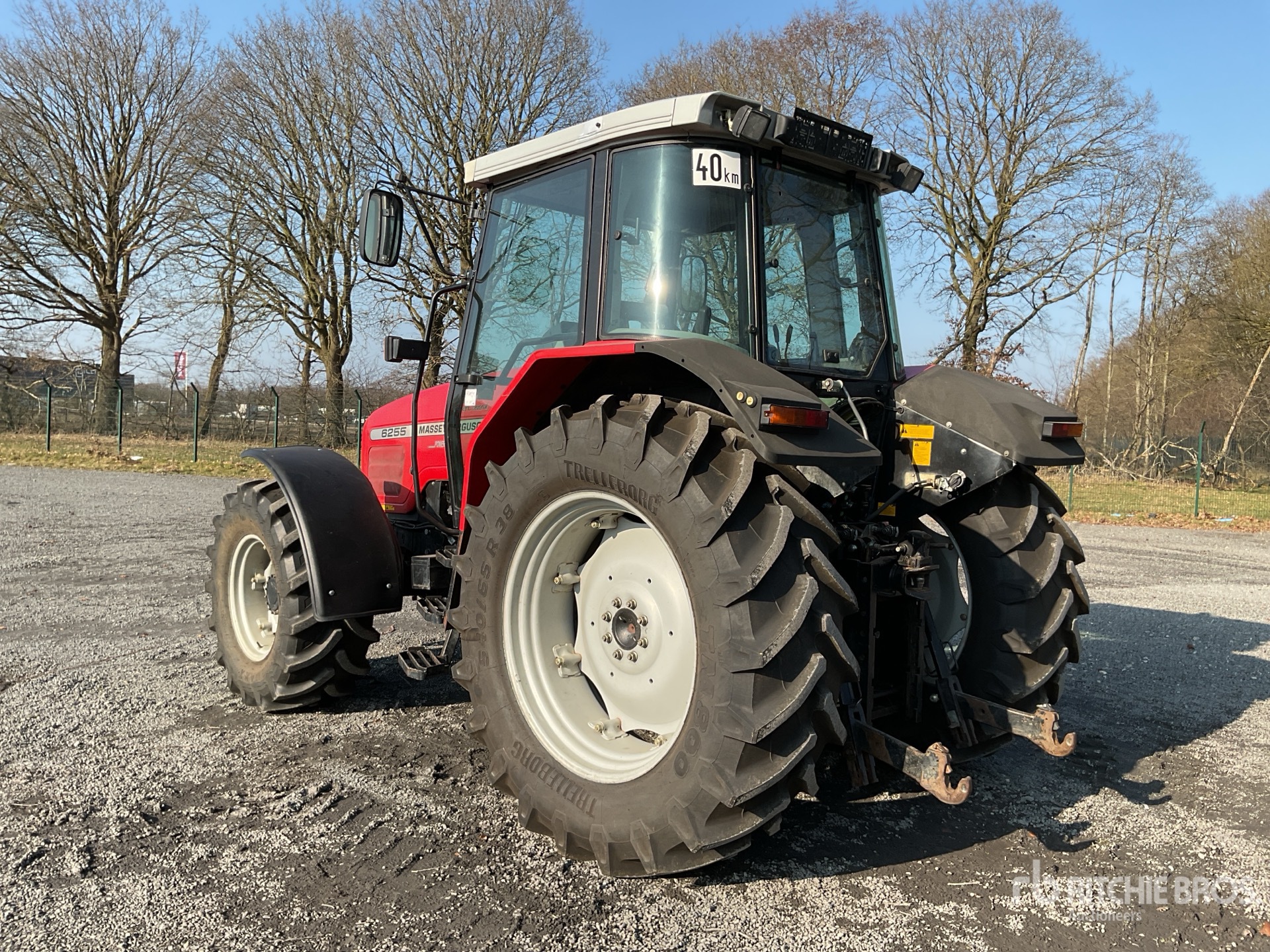 General Appearance with Bild, Ecke hinten links