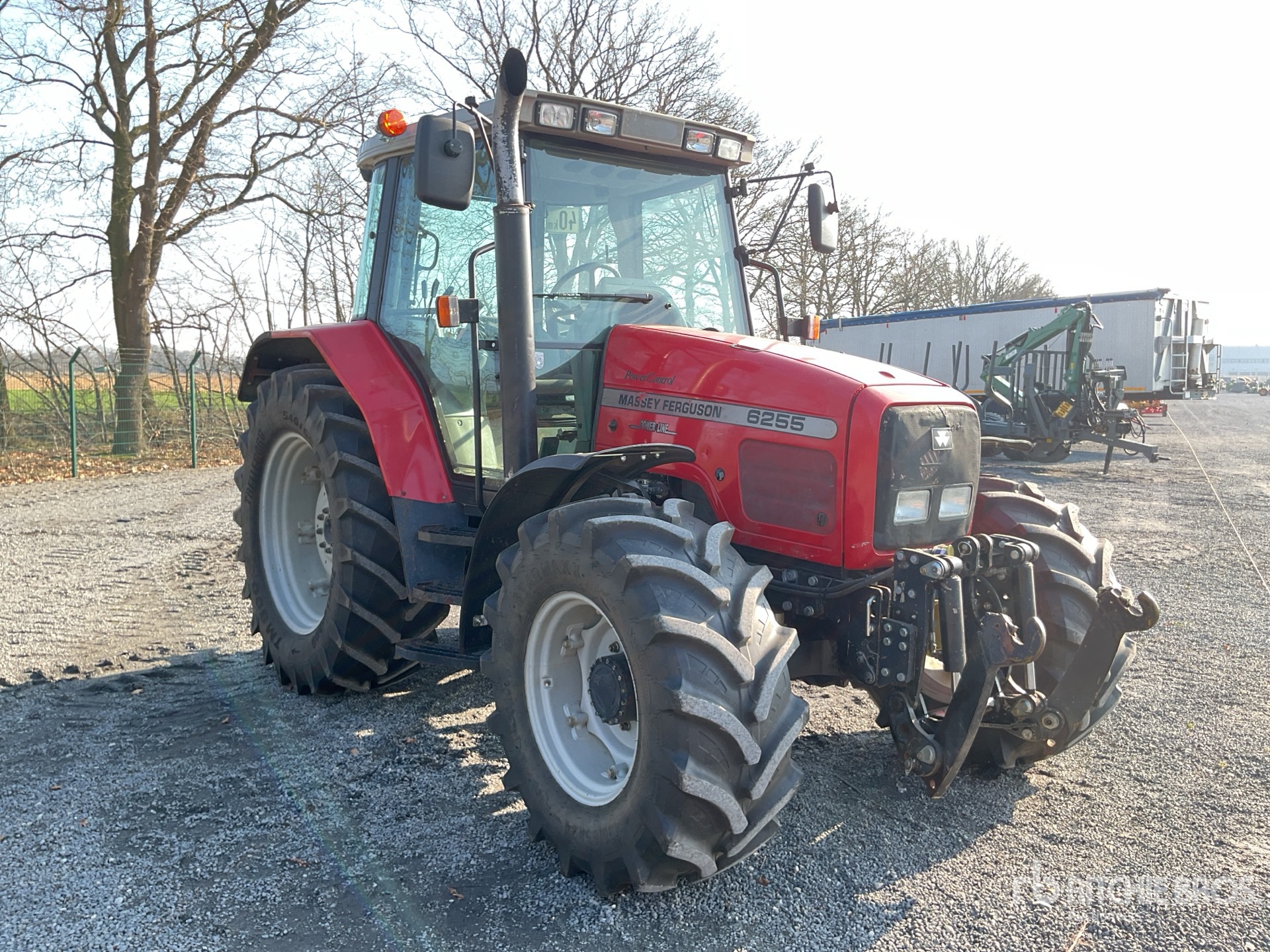 General Appearance with Bild, Ecke vorne rechts