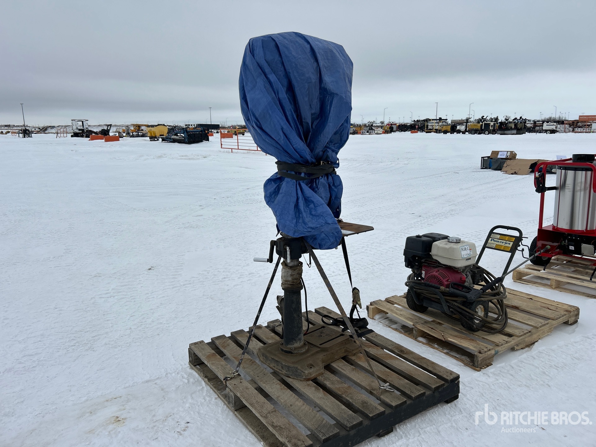 General Appearance with Bild, Ecke hinten rechts
