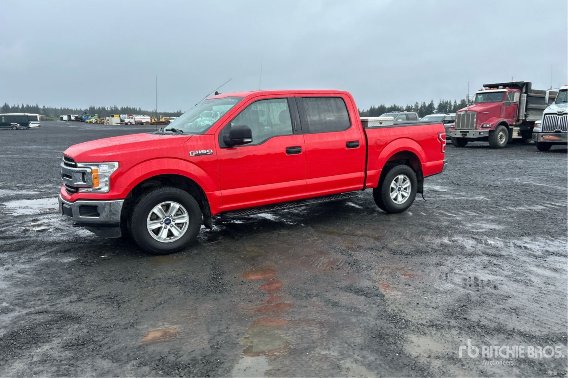 General Appearance with Picture, Left Front Corner