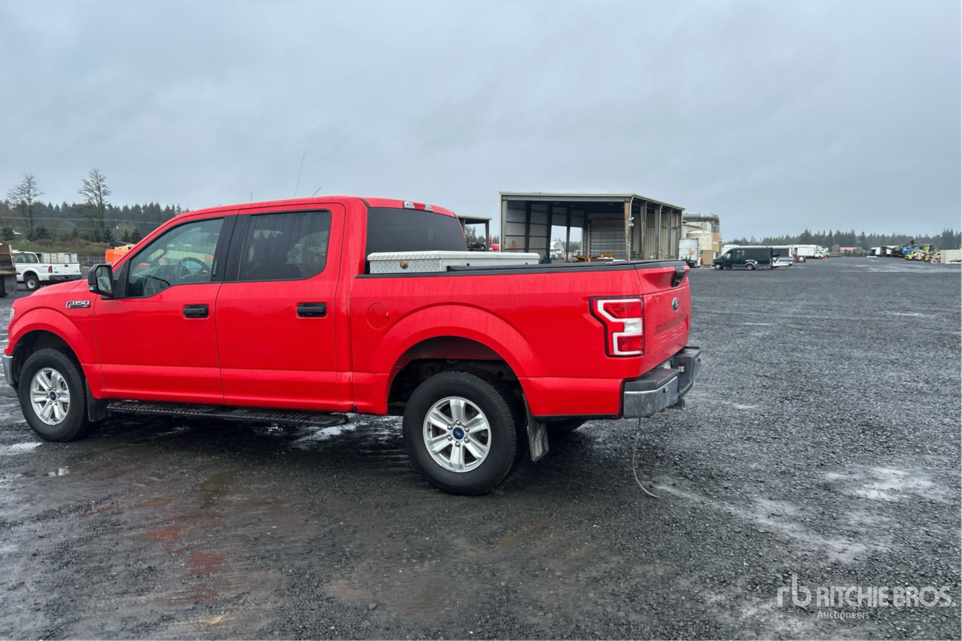 General Appearance with Picture, Left Rear Corner