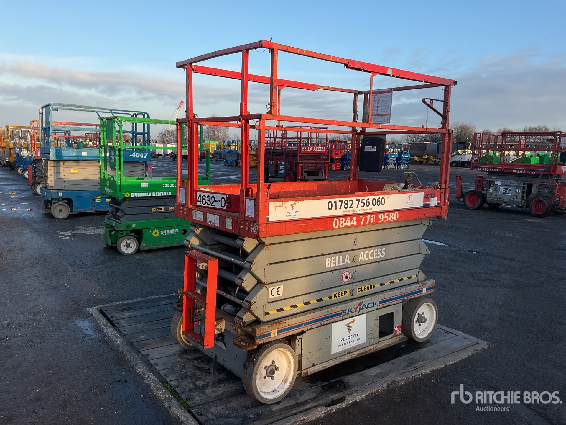 General Appearance with Picture, Right Rear Corner