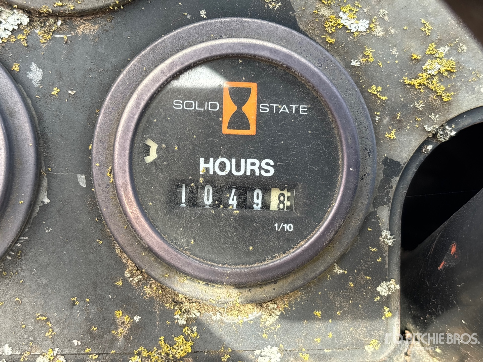 General Appearance with Hour Meter / Odometer